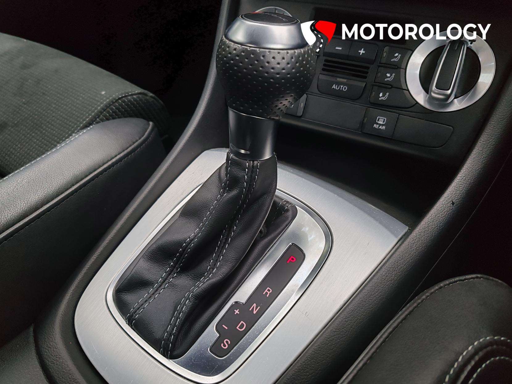 2013 AUDI Q3 2013 AUDI Q3