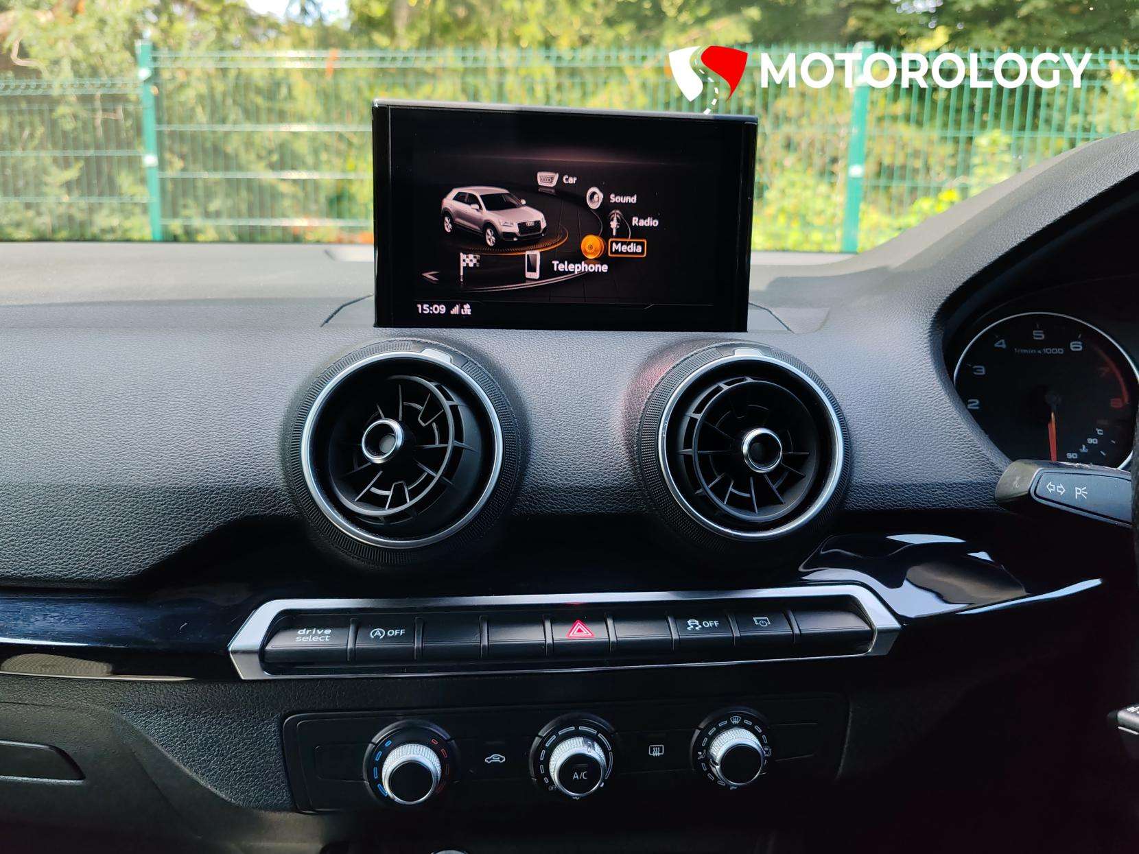 2020 AUDI Q2 2020 AUDI Q2