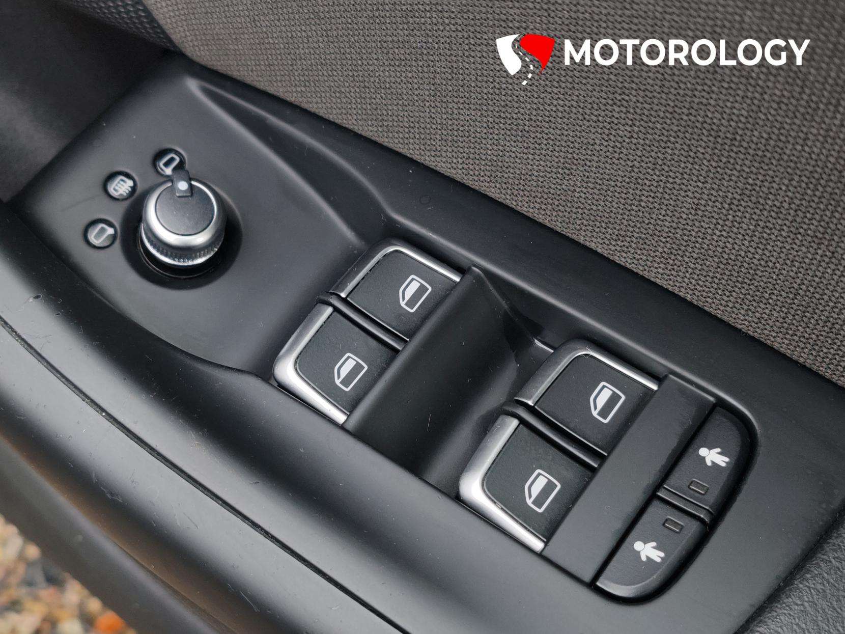 2016 AUDI Q3 2016 AUDI Q3