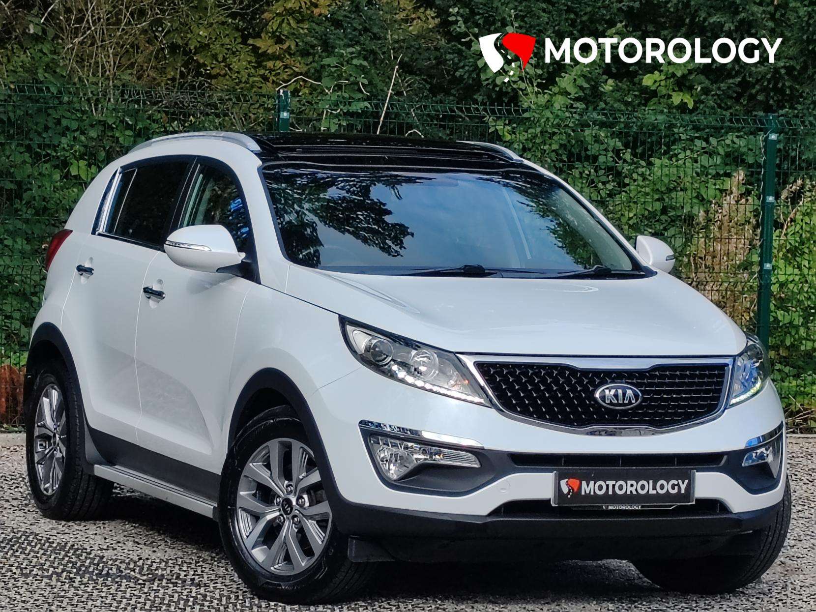 A 2014 KIA SPORTAGE 1.6 GDi EcoDynamics 2 SUV 5dr Petrol Manual 2WD Euro 5 (s/s) (133 bhp) A 2014 KIA SPORTAGE 1.6 GDi EcoDynamics 2 SUV 5dr Petrol Manual 2WD Euro 5 (s/s) (133 bhp)