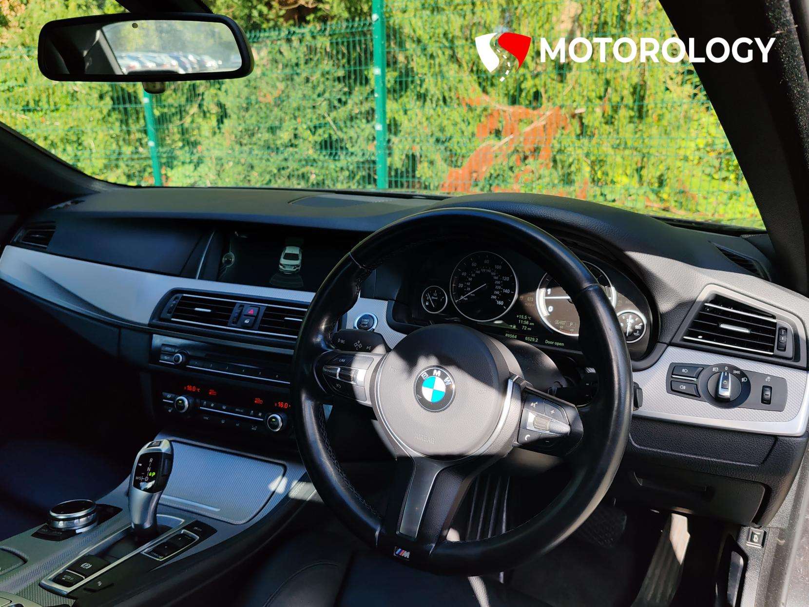 A 2013 BMW 5 SERIES 3.0 530d M Sport Saloon 4dr Diesel Auto Euro 6 (s/s) (258 ps) A 2013 BMW 5 SERIES 3.0 530d M Sport Saloon 4dr Diesel Auto Euro 6 (s/s) (258 ps)