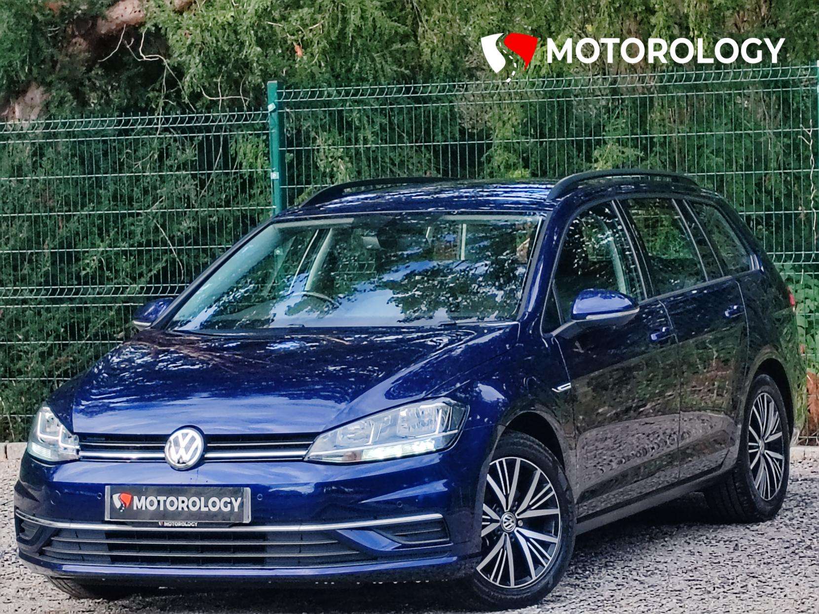 A 2018 VOLKSWAGEN GOLF 1.5 TSI EVO SE Nav Estate 5dr Petrol DSG Euro 6 (s/s) (130 ps) A 2018 VOLKSWAGEN GOLF 1.5 TSI EVO SE Nav Estate 5dr Petrol DSG Euro 6 (s/s) (130 ps)