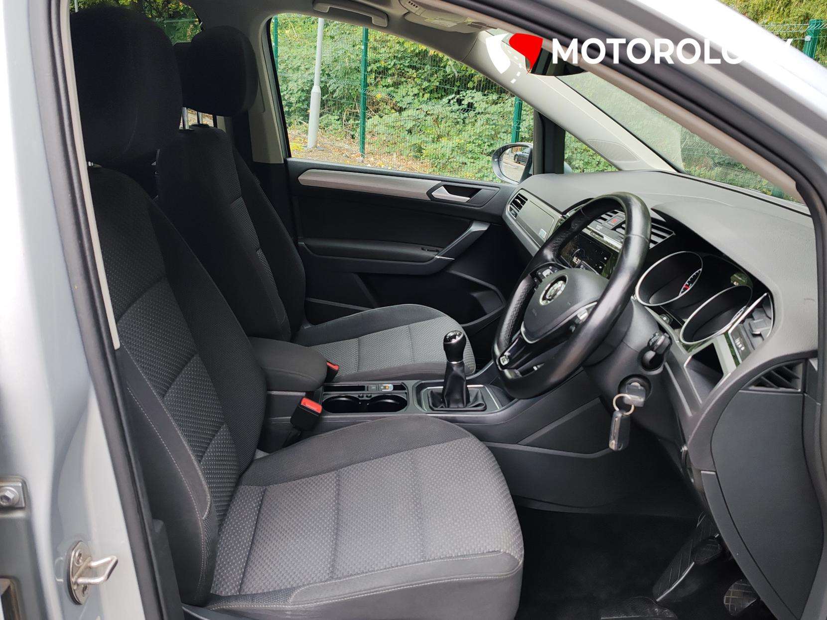 2018 VOLKSWAGEN TOURAN 2018 VOLKSWAGEN TOURAN