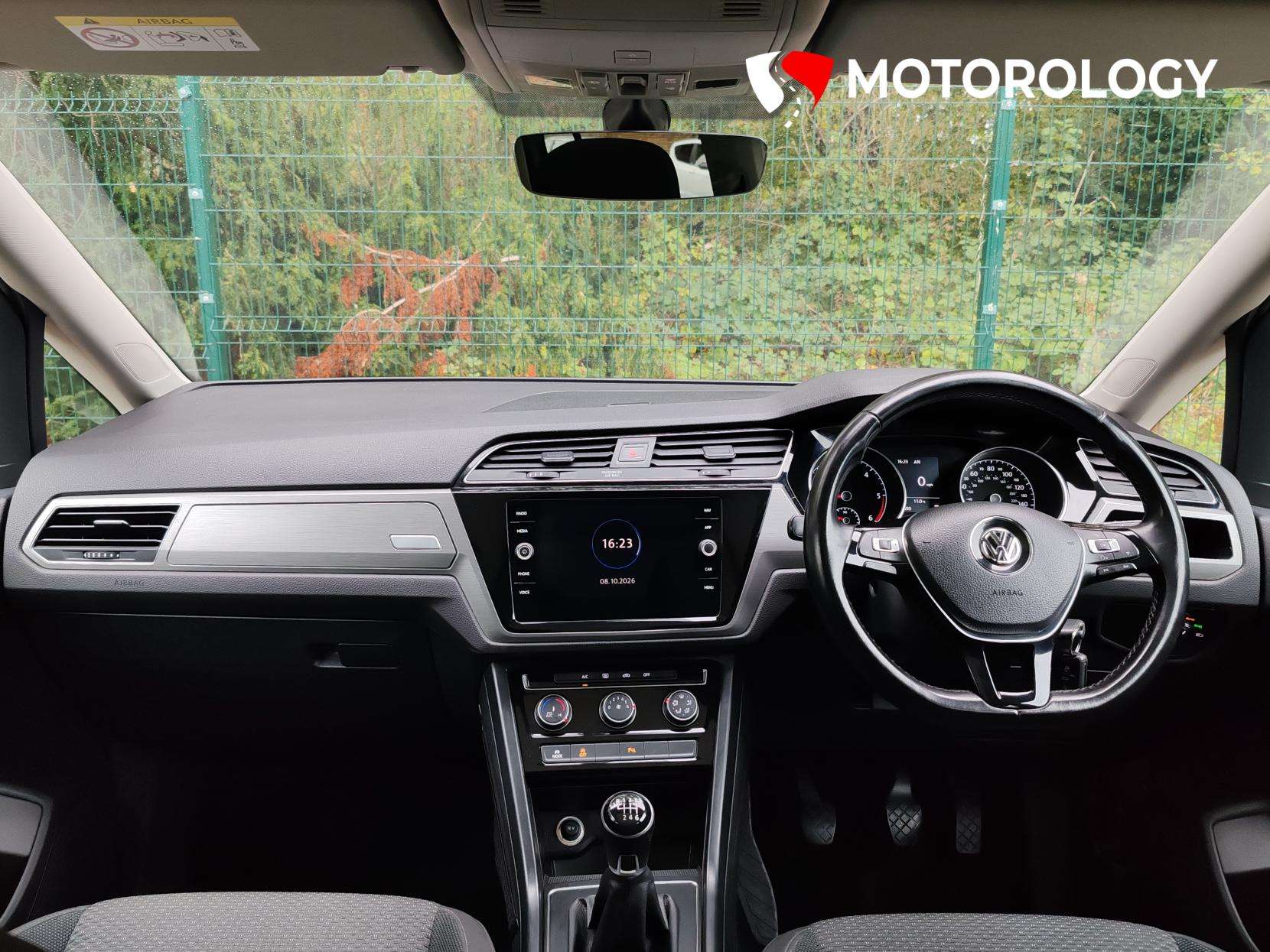 2018 VOLKSWAGEN TOURAN 2018 VOLKSWAGEN TOURAN