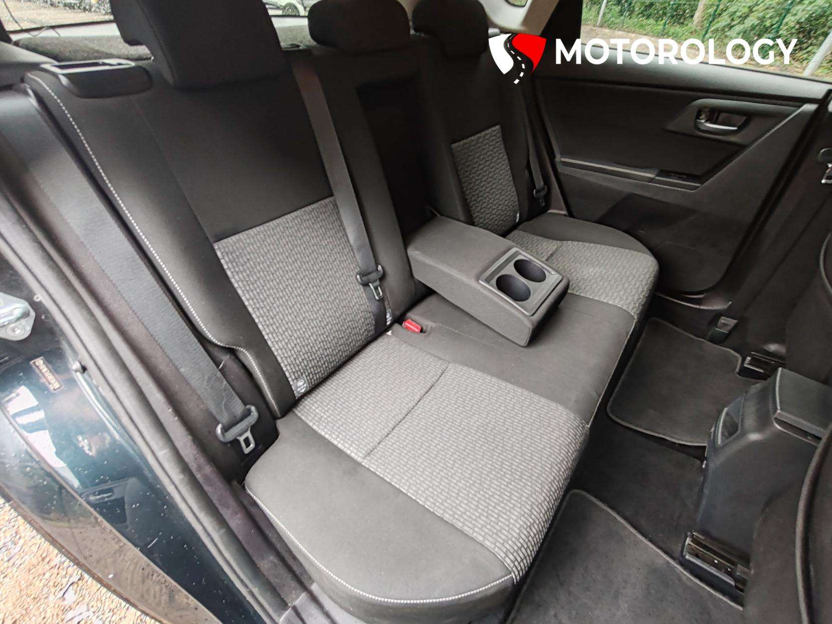 2014 TOYOTA AURIS 2014 TOYOTA AURIS