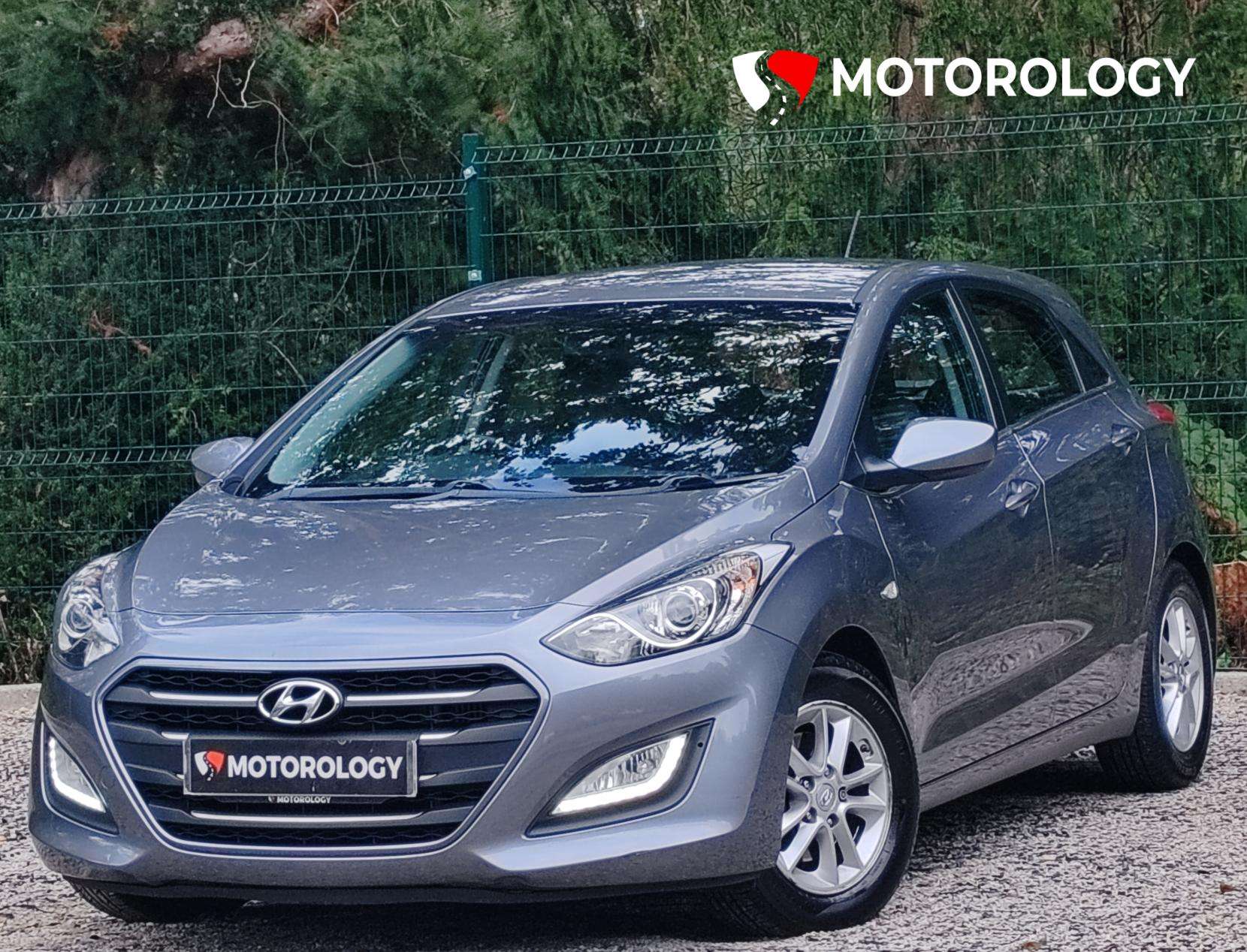 A 2015 HYUNDAI I30 1.6 CRDi Blue Drive SE Hatchback 5dr Diesel Manual Euro 6 (s/s) (110 ps) A 2015 HYUNDAI I30 1.6 CRDi Blue Drive SE Hatchback 5dr Diesel Manual Euro 6 (s/s) (110 ps)
