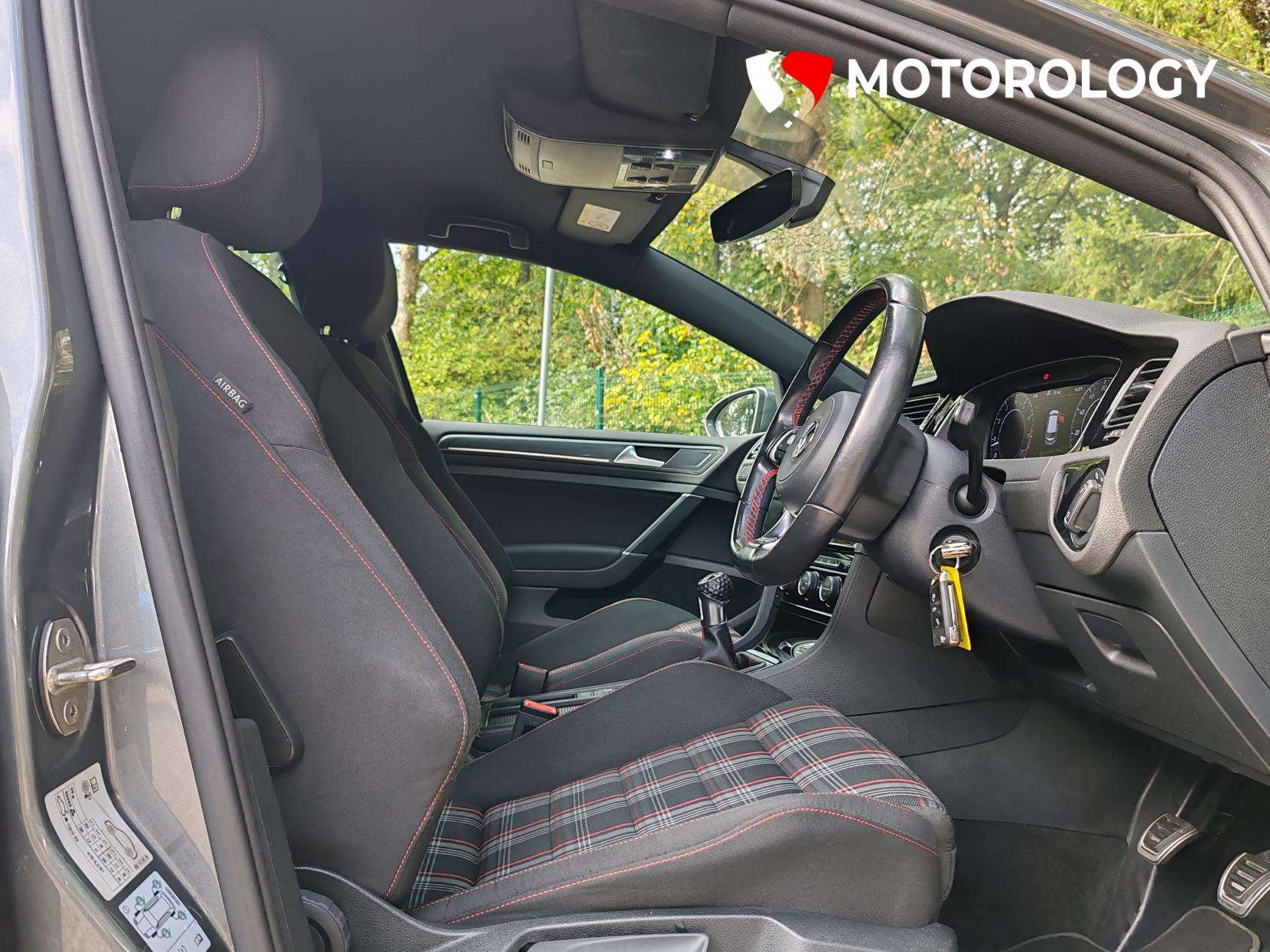 2018 VOLKSWAGEN GOLF 2018 VOLKSWAGEN GOLF