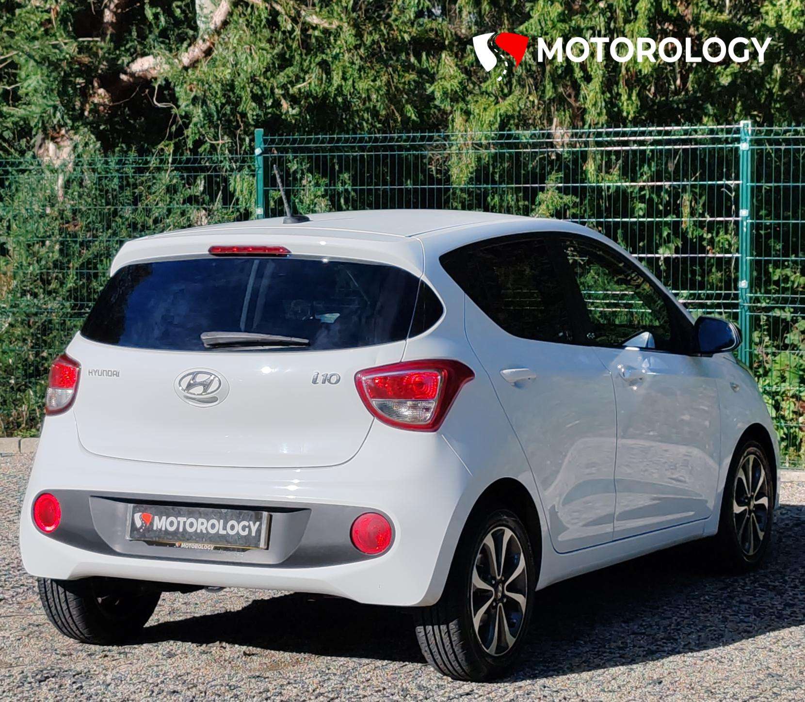 A 2020 HYUNDAI I10 1.0 Play Hatchback 5dr Petrol Manual Euro 6 (67 ps) A 2020 HYUNDAI I10 1.0 Play Hatchback 5dr Petrol Manual Euro 6 (67 ps)