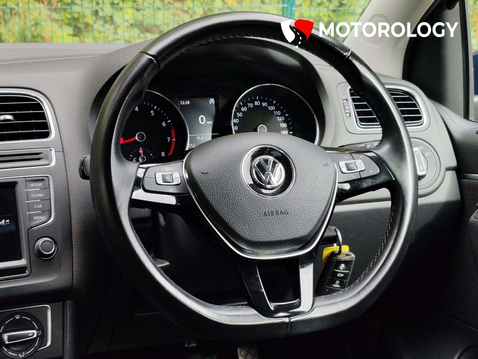 2015 VOLKSWAGEN POLO 2015 VOLKSWAGEN POLO