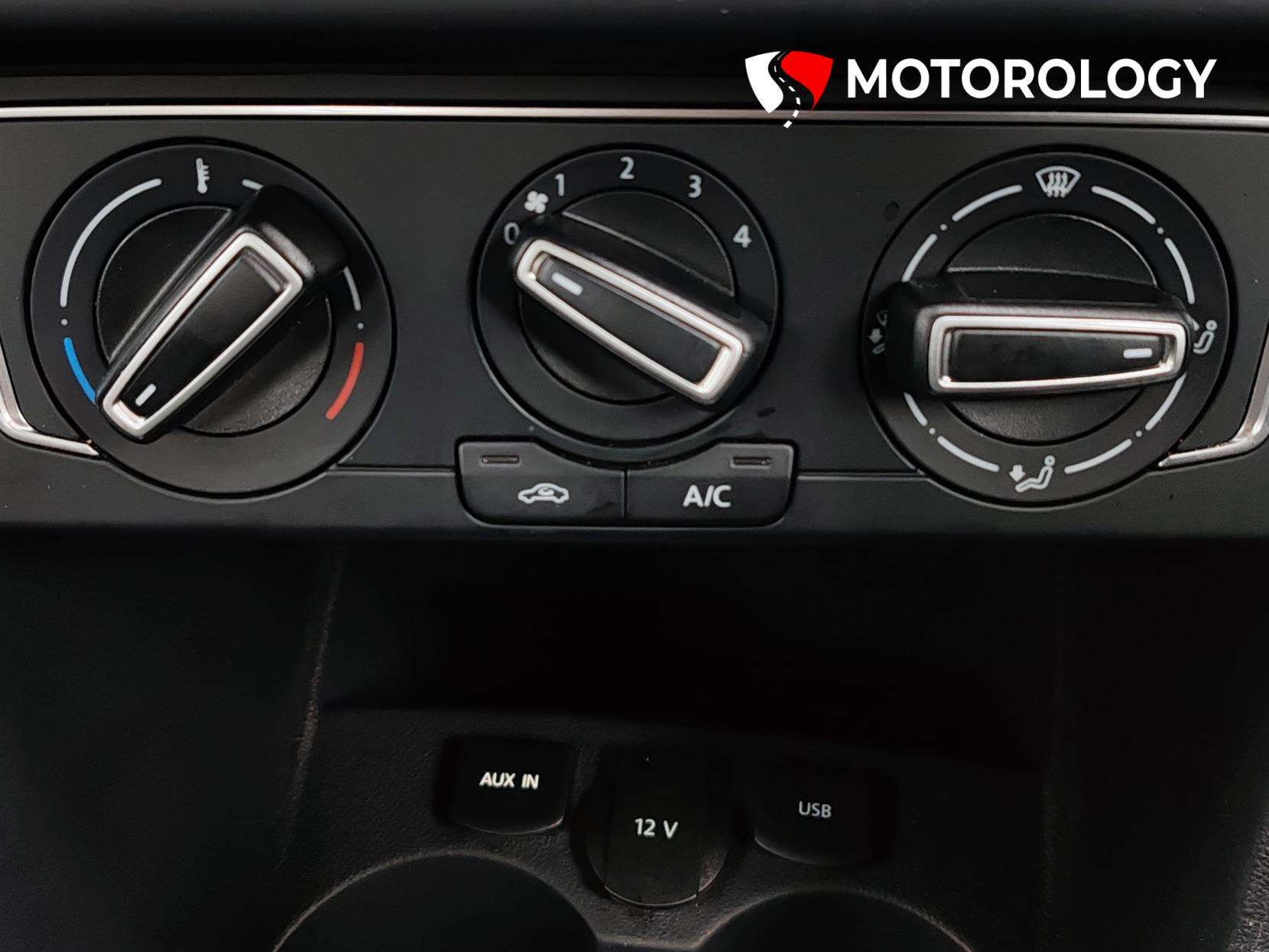 2015 VOLKSWAGEN POLO 2015 VOLKSWAGEN POLO