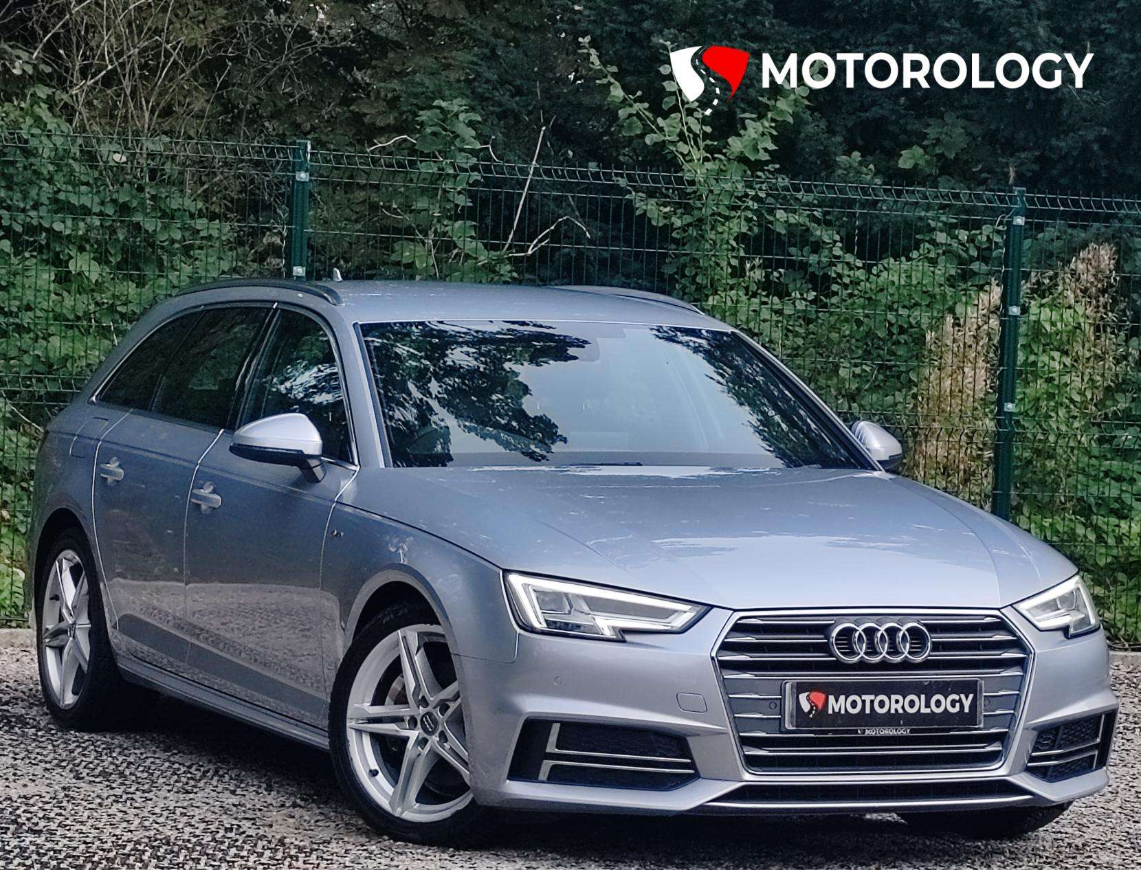 A 2017 AUDI A4 AVANT 2.0 TDI ultra S line Estate 5dr Diesel Manual Euro 6 (s/s) (190 ps) A 2017 AUDI A4 AVANT 2.0 TDI ultra S line Estate 5dr Diesel Manual Euro 6 (s/s) (190 ps)