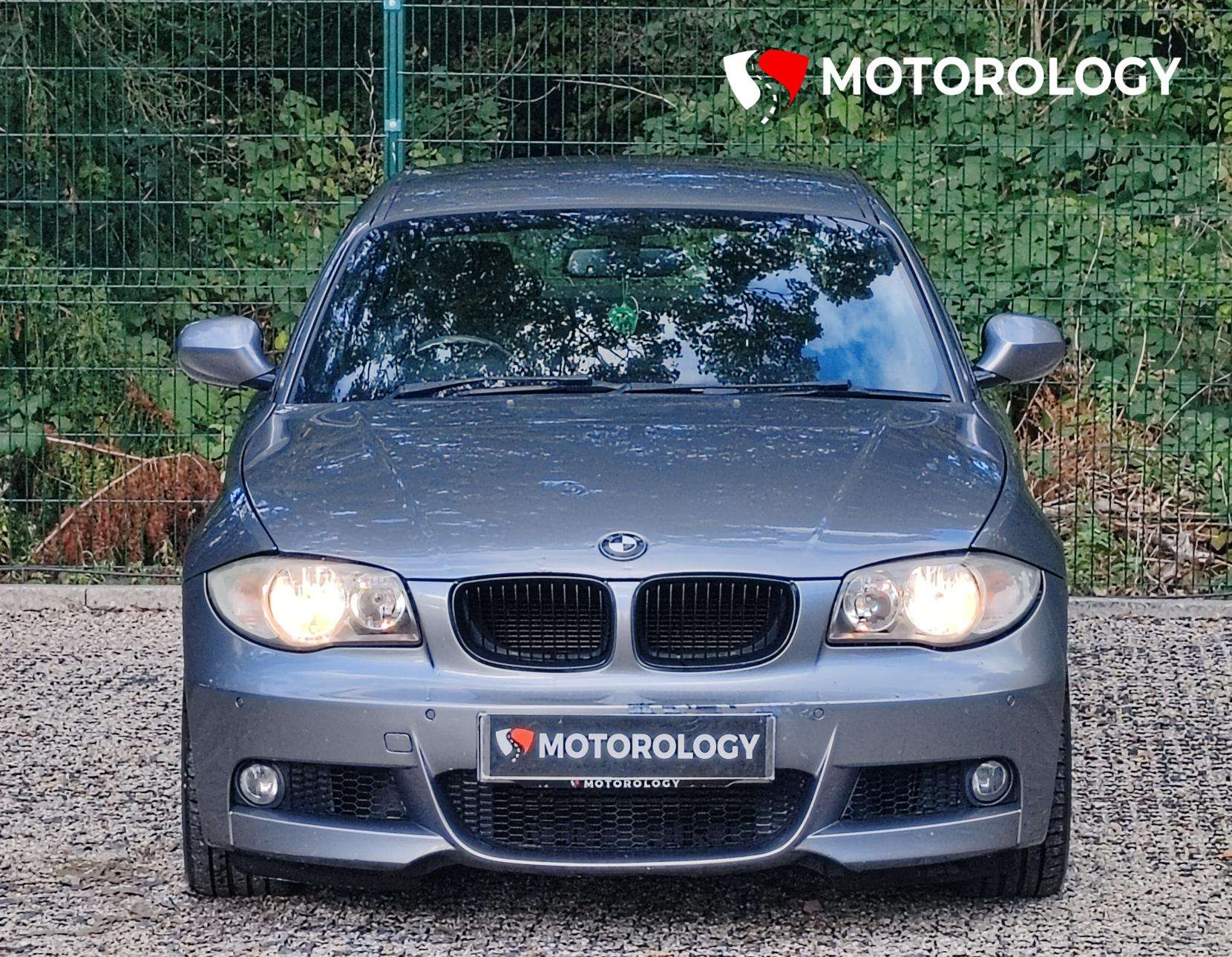 2011 BMW 1 SERIES 2011 BMW 1 SERIES