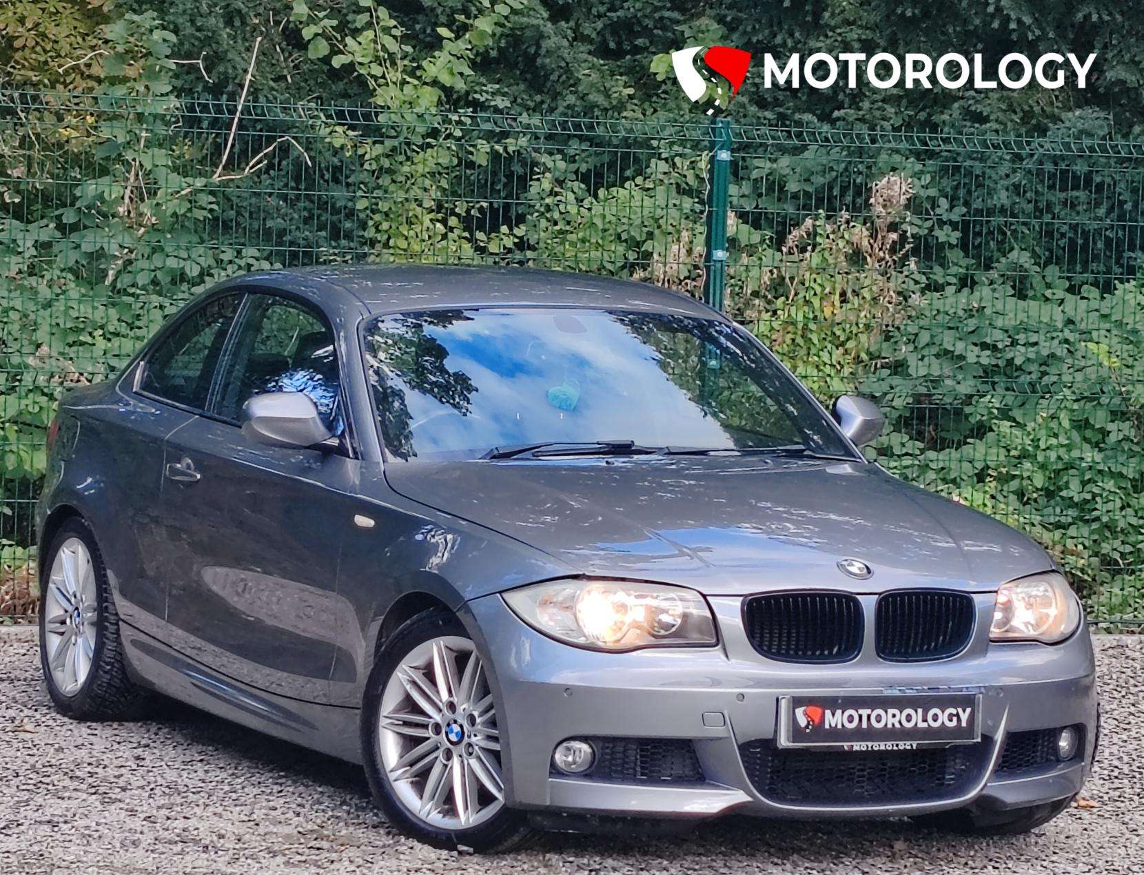 A 2011 BMW 1 SERIES 2.0 120d M Sport Coupe 2dr Diesel Steptronic Euro 5 (177 ps) A 2011 BMW 1 SERIES 2.0 120d M Sport Coupe 2dr Diesel Steptronic Euro 5 (177 ps)