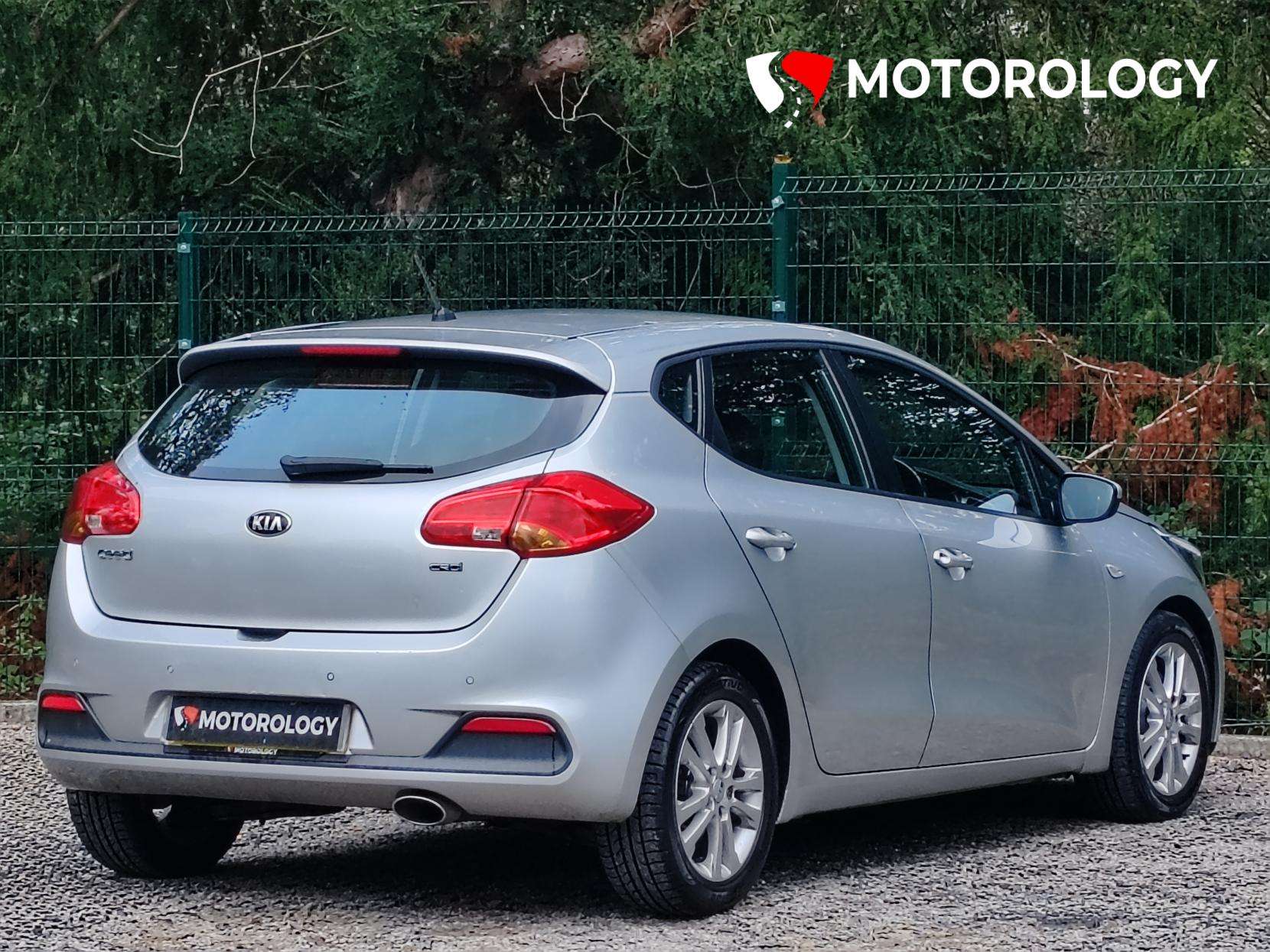 A 2014 KIA CEED 1.4 CRDi VR7 Hatchback 5dr Diesel Manual Euro 5 (89 bhp) A 2014 KIA CEED 1.4 CRDi VR7 Hatchback 5dr Diesel Manual Euro 5 (89 bhp)