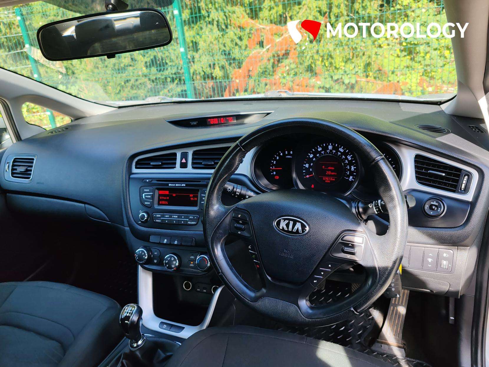 A 2014 KIA CEED 1.4 CRDi VR7 Hatchback 5dr Diesel Manual Euro 5 (89 bhp) A 2014 KIA CEED 1.4 CRDi VR7 Hatchback 5dr Diesel Manual Euro 5 (89 bhp)