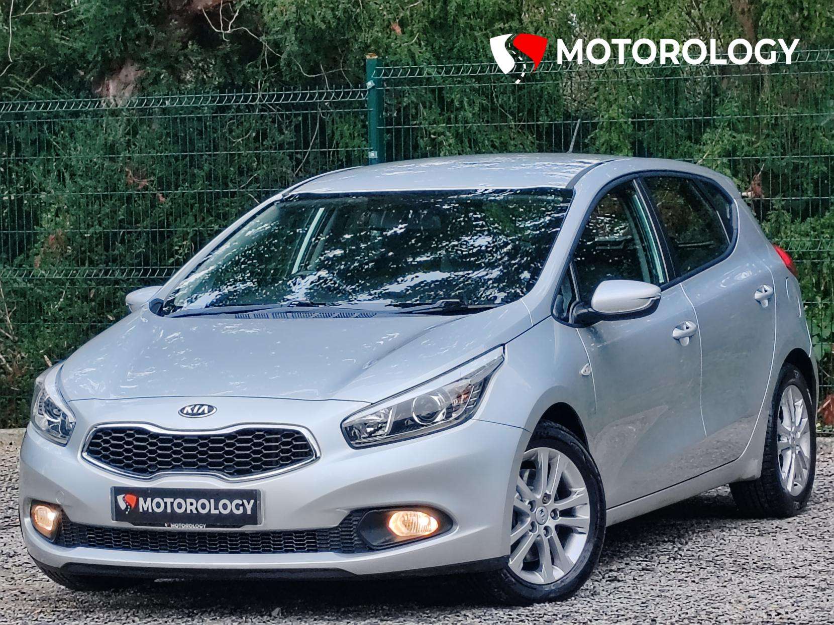 A 2014 KIA CEED 1.4 CRDi VR7 Hatchback 5dr Diesel Manual Euro 5 (89 bhp) A 2014 KIA CEED 1.4 CRDi VR7 Hatchback 5dr Diesel Manual Euro 5 (89 bhp)