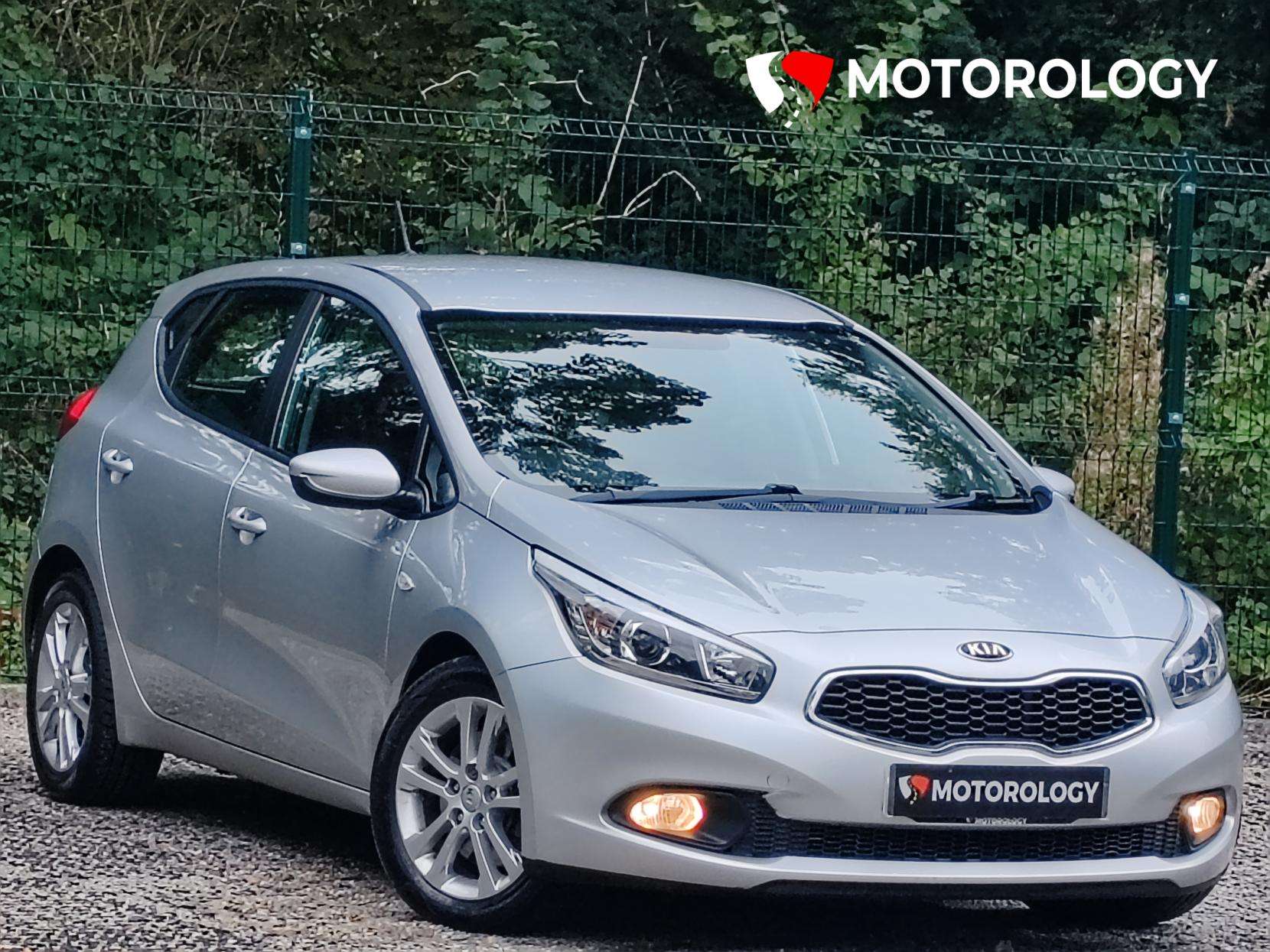 A 2014 KIA CEED 1.4 CRDi VR7 Hatchback 5dr Diesel Manual Euro 5 (89 bhp) A 2014 KIA CEED 1.4 CRDi VR7 Hatchback 5dr Diesel Manual Euro 5 (89 bhp)