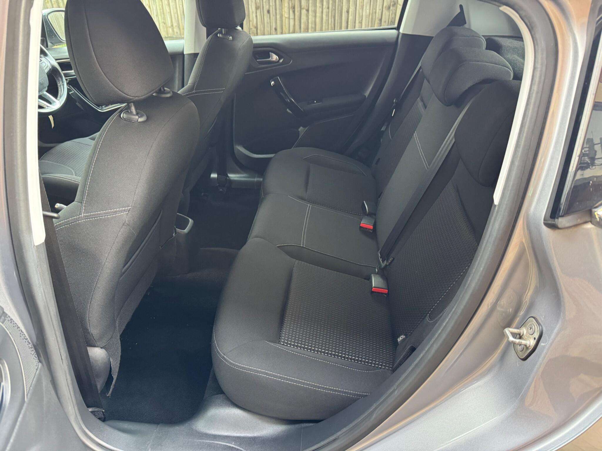 2019 PEUGEOT 208 2019 PEUGEOT 208