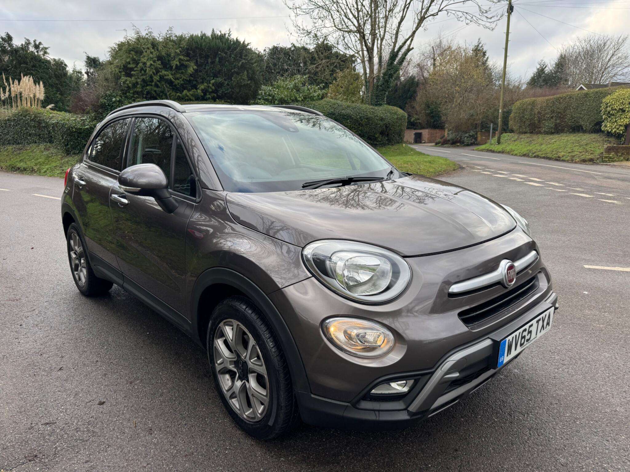 A 2015 FIAT 500X 1.6 MultiJetII Cross Euro 6 (s/s) 5dr A 2015 FIAT 500X 1.6 MultiJetII Cross Euro 6 (s/s) 5dr