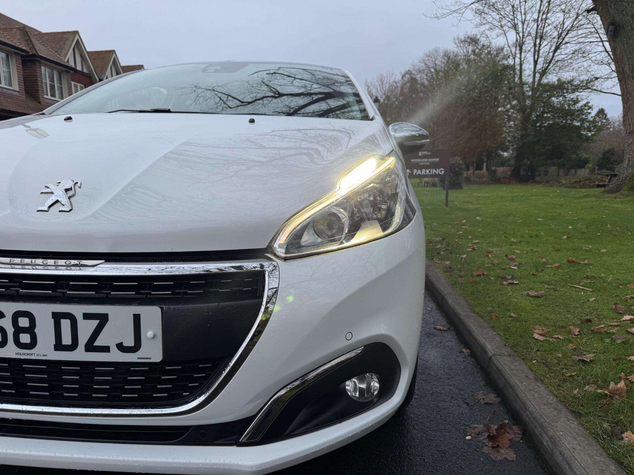 2019 PEUGEOT 208 2019 PEUGEOT 208
