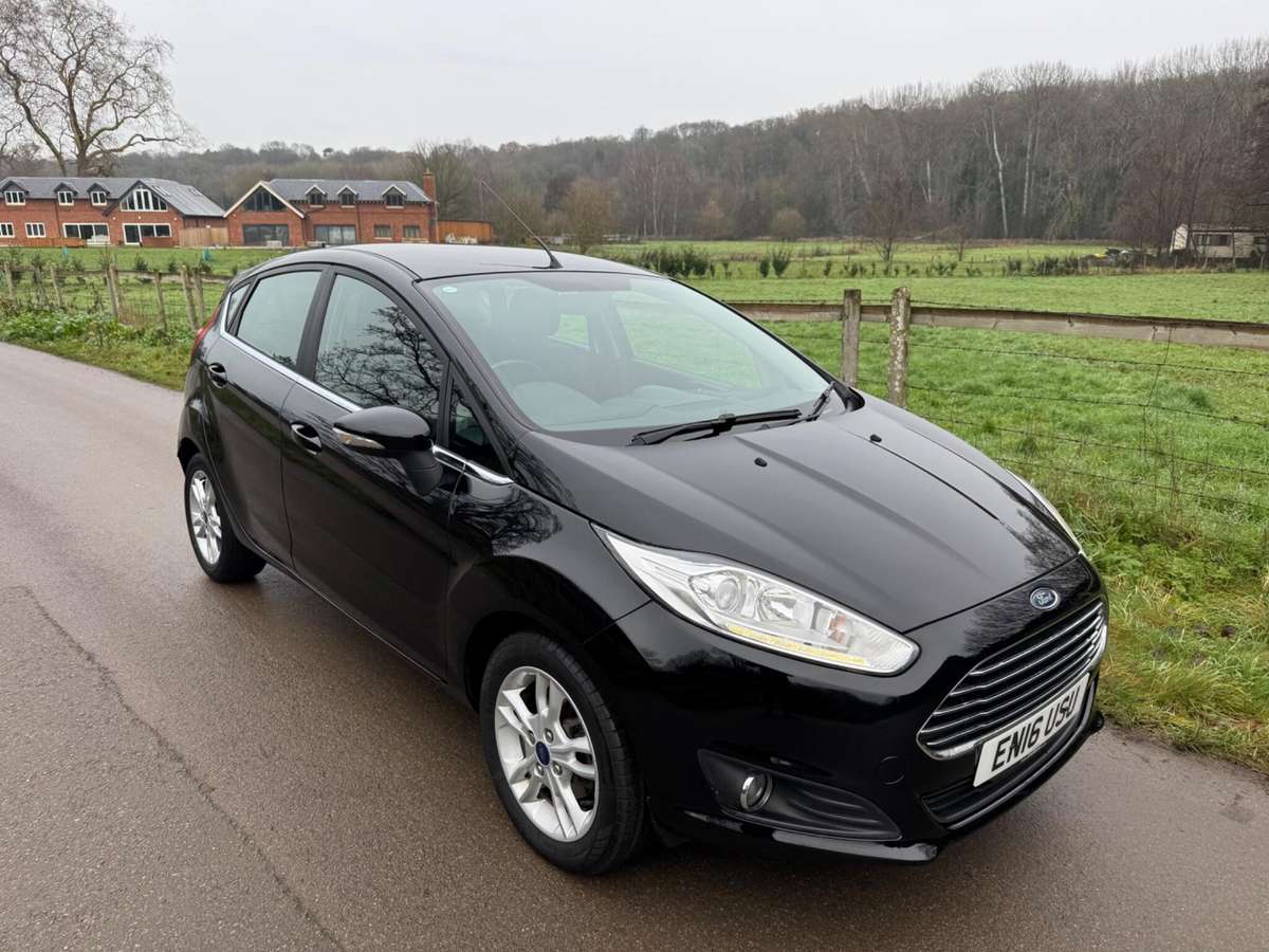 Check out this Ford Fiesta 2016 Petrol Manual