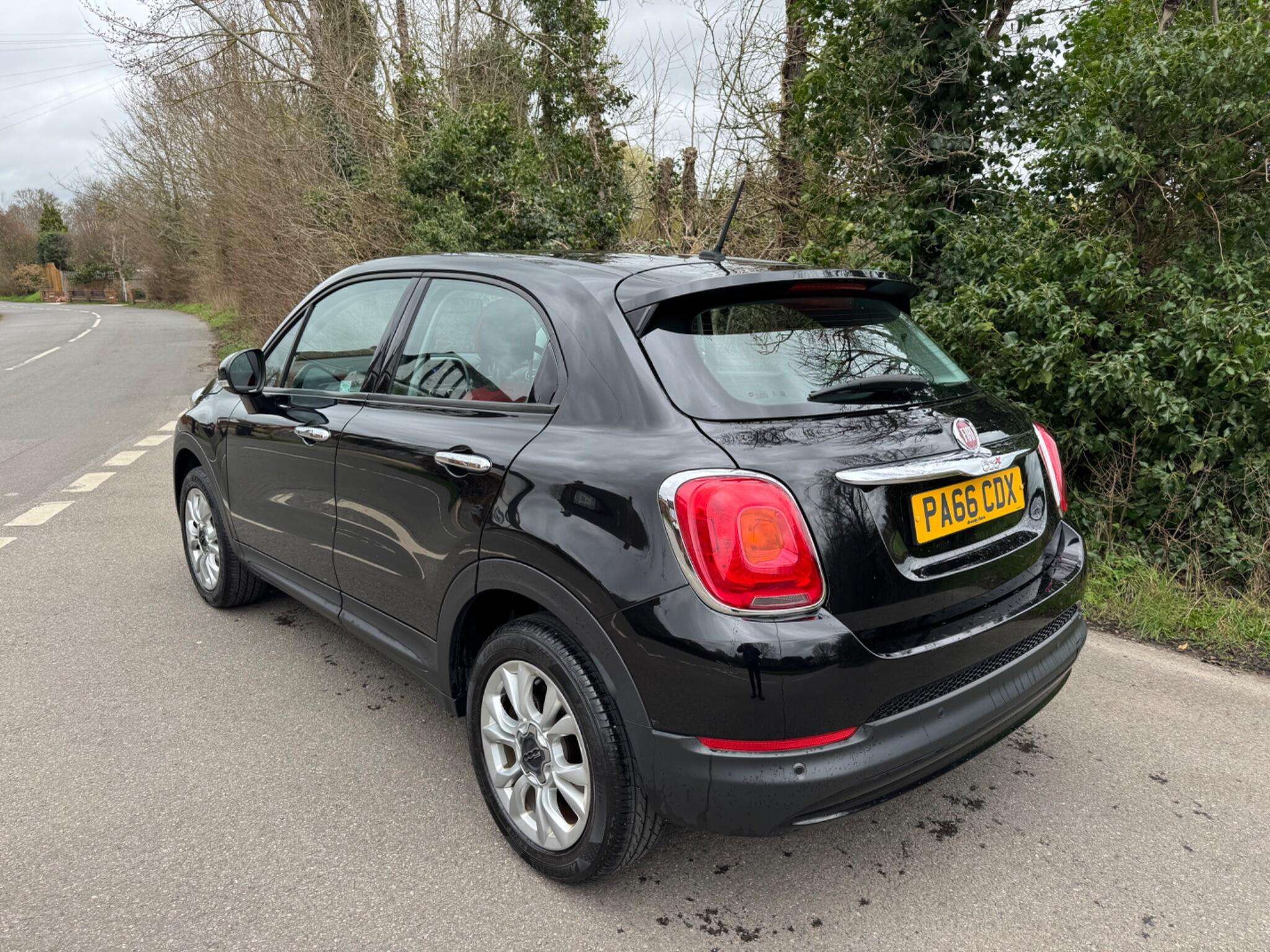 A 2017 FIAT 500X 1.6 E-Torq Pop Star Euro 6 5dr A 2017 FIAT 500X 1.6 E-Torq Pop Star Euro 6 5dr