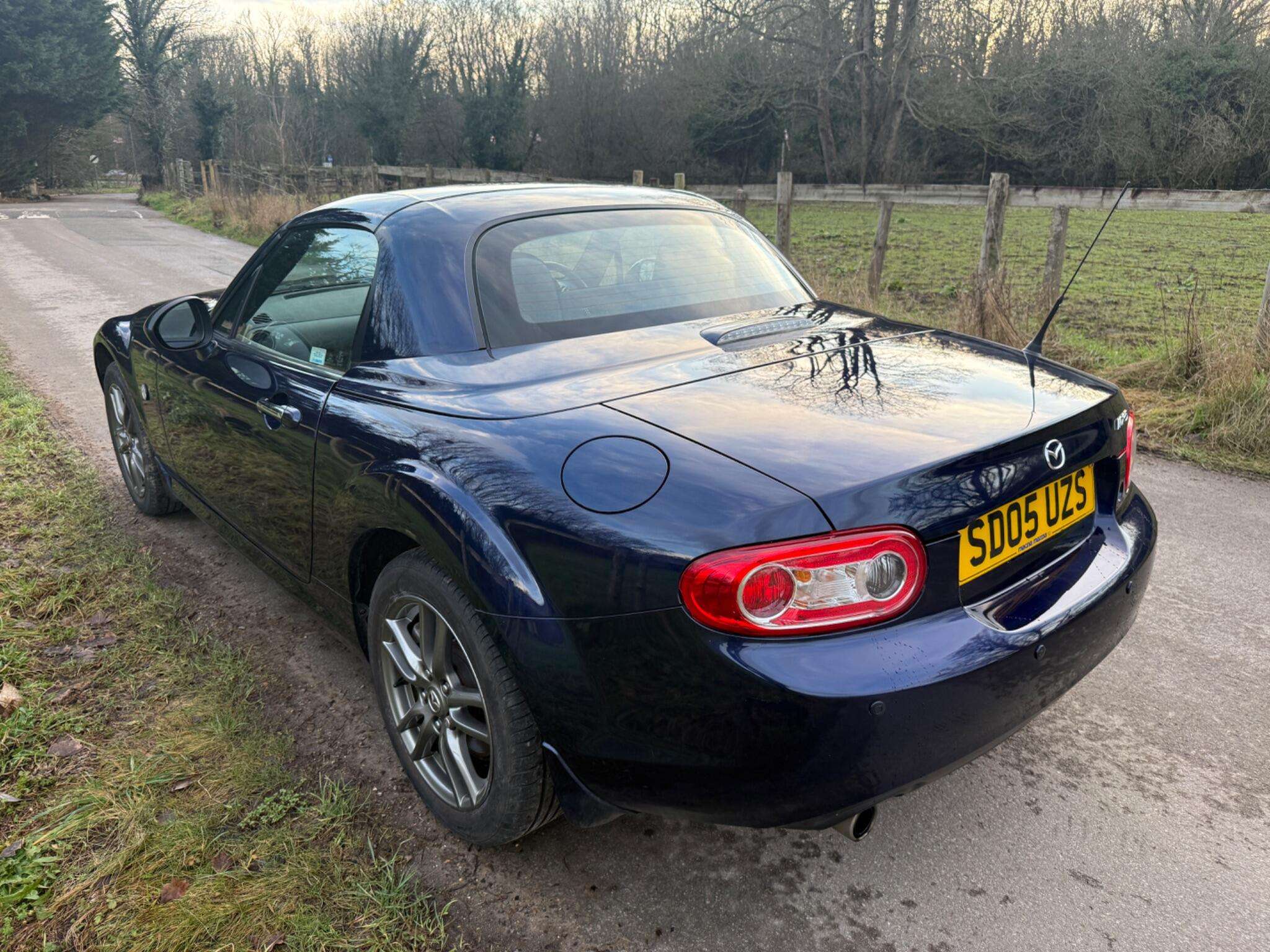 A 2010 MAZDA MX-5 1.8i SE Roadster Euro 5 2dr A 2010 MAZDA MX-5 1.8i SE Roadster Euro 5 2dr