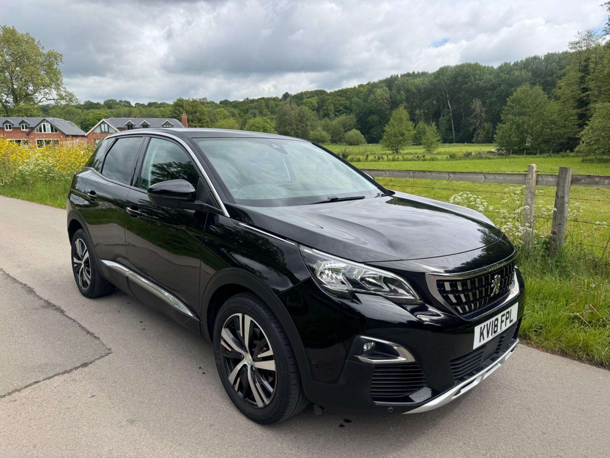 A 2018 PEUGEOT 3008 1.2 PureTech Allure Euro 6 (s/s) 5dr A 2018 PEUGEOT 3008 1.2 PureTech Allure Euro 6 (s/s) 5dr