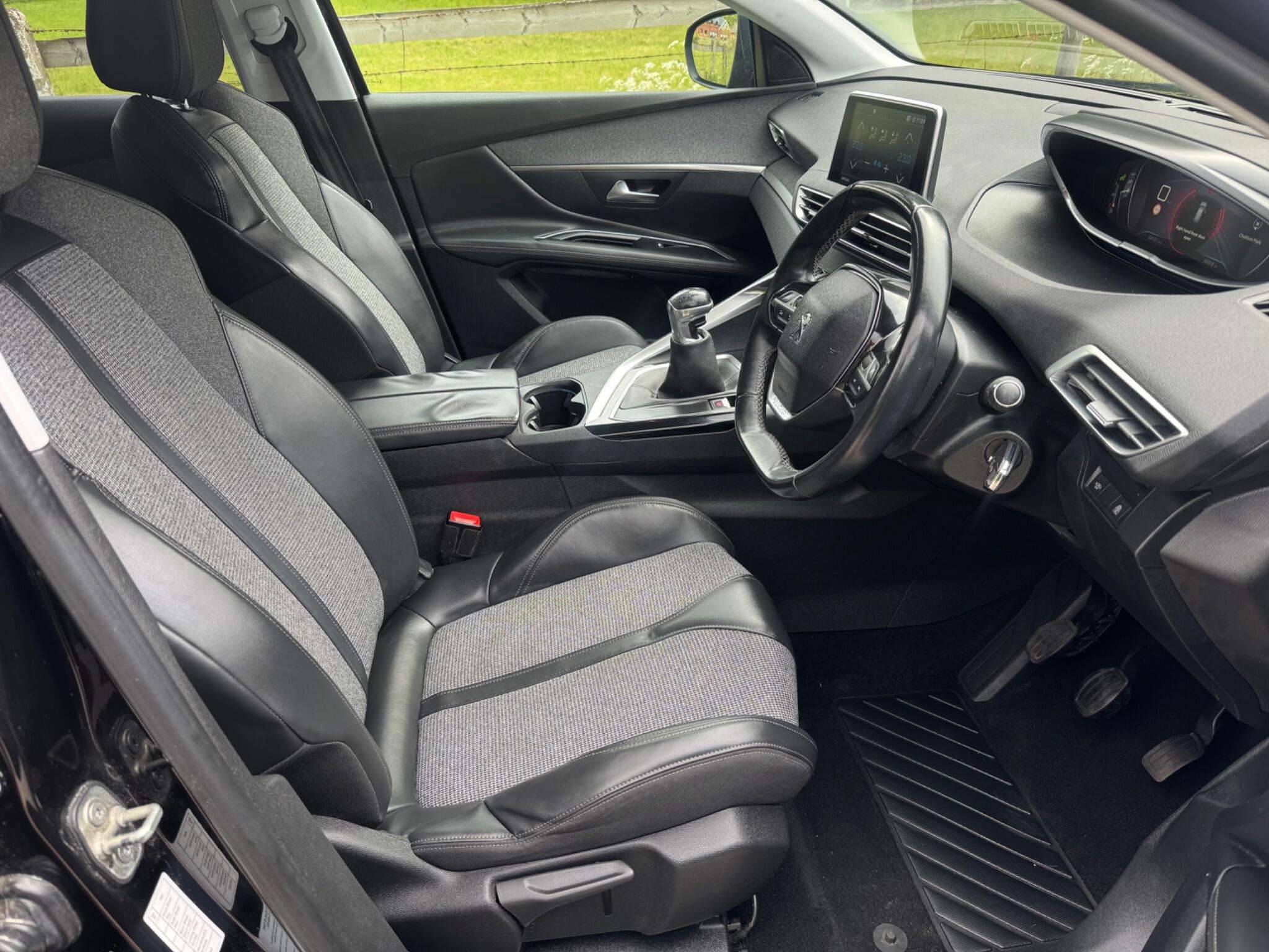 2018 PEUGEOT 3008 2018 PEUGEOT 3008