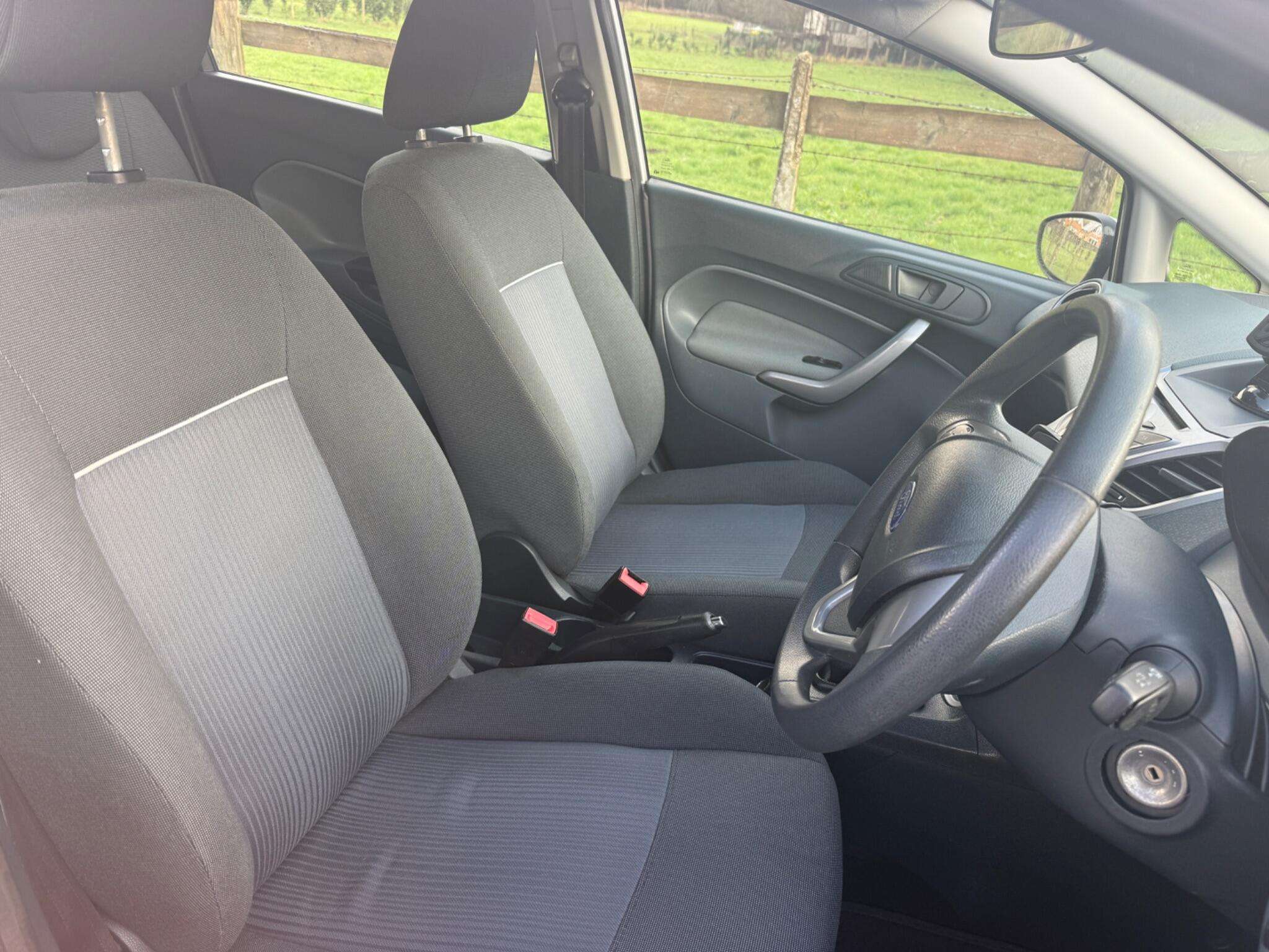 2011 FORD FIESTA 2011 FORD FIESTA