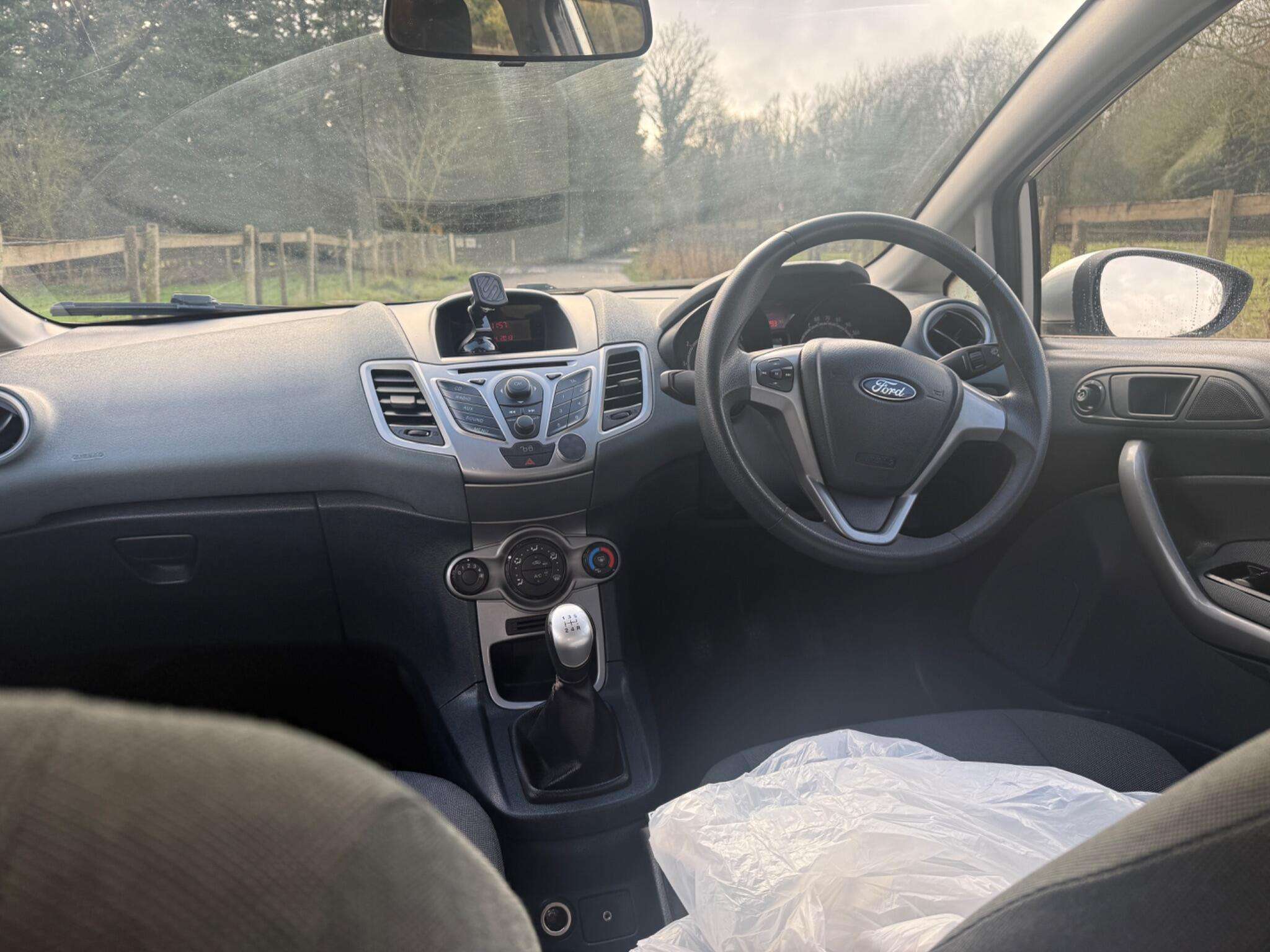 2011 FORD FIESTA 2011 FORD FIESTA