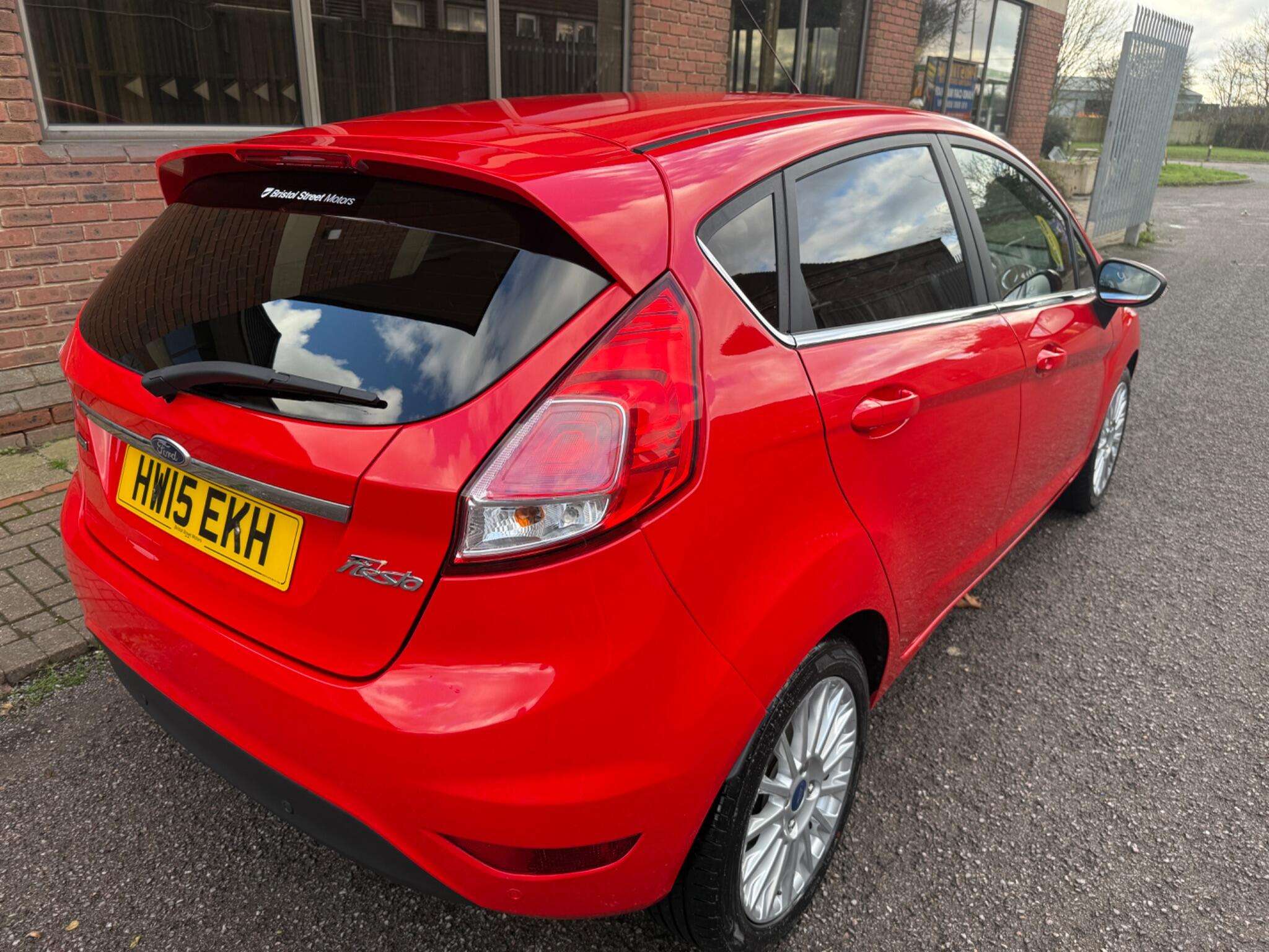 2015 FORD FIESTA 2015 FORD FIESTA