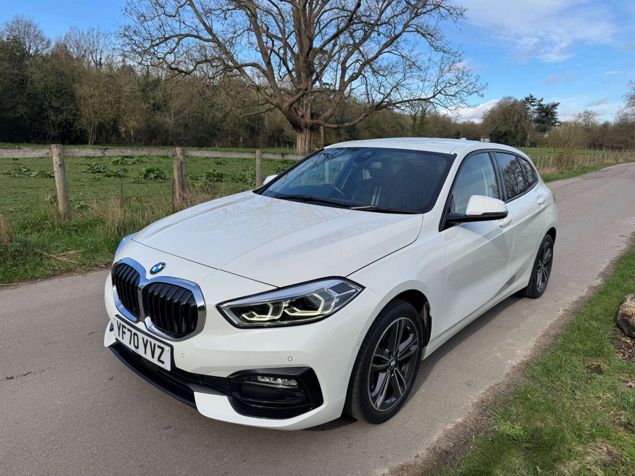 A 2020 BMW 1 SERIES 1.5 118i Sport Euro 6 (s/s) 5dr A 2020 BMW 1 SERIES 1.5 118i Sport Euro 6 (s/s) 5dr