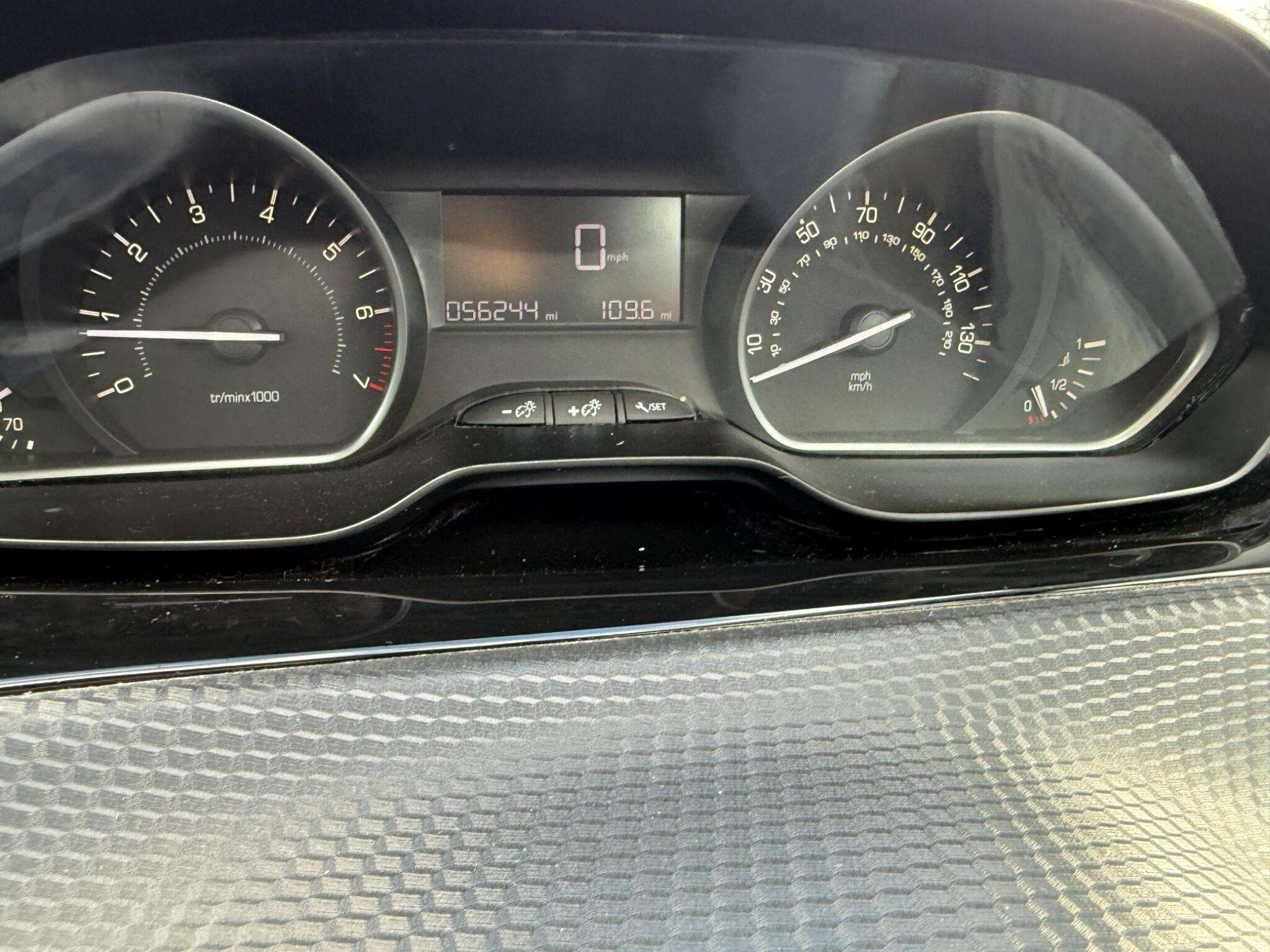 2018 PEUGEOT 208 2018 PEUGEOT 208