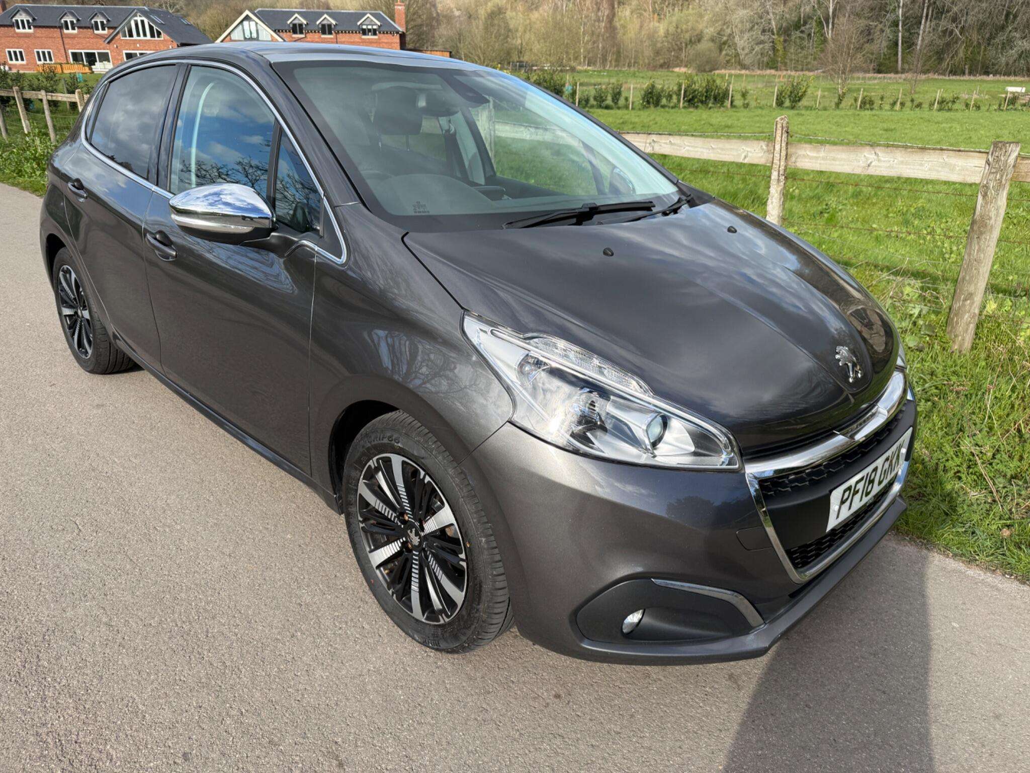 A 2018 PEUGEOT 208 1.2 PureTech Allure Premium Euro 6 (s/s) 5dr A 2018 PEUGEOT 208 1.2 PureTech Allure Premium Euro 6 (s/s) 5dr