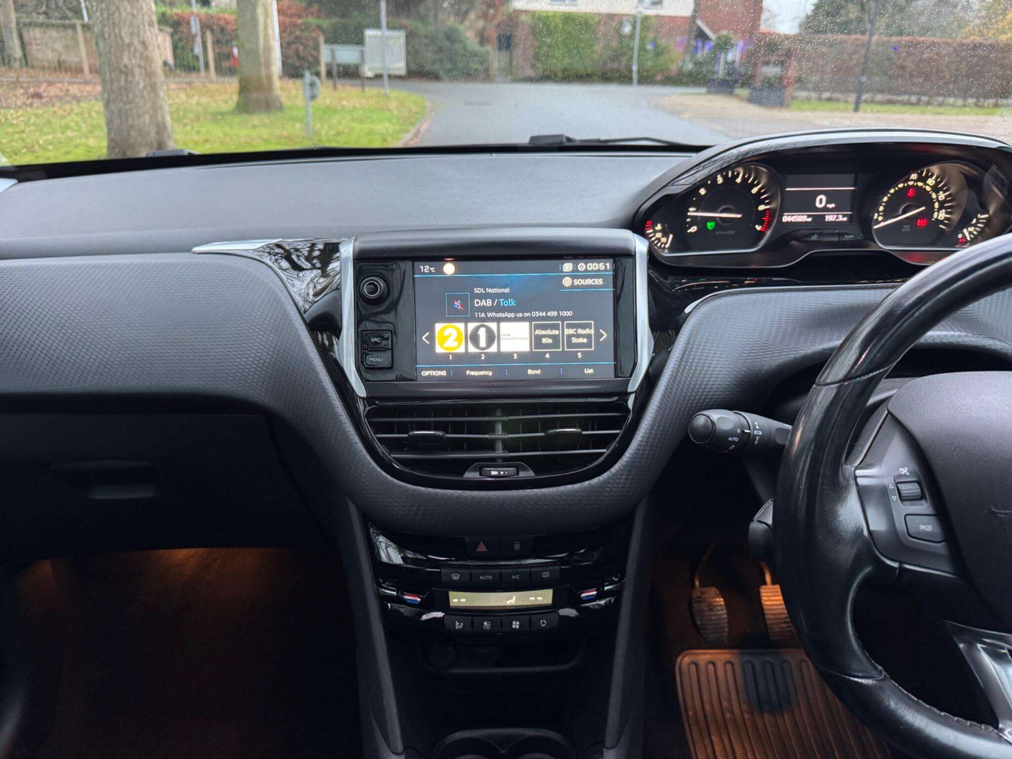 2019 PEUGEOT 208 2019 PEUGEOT 208