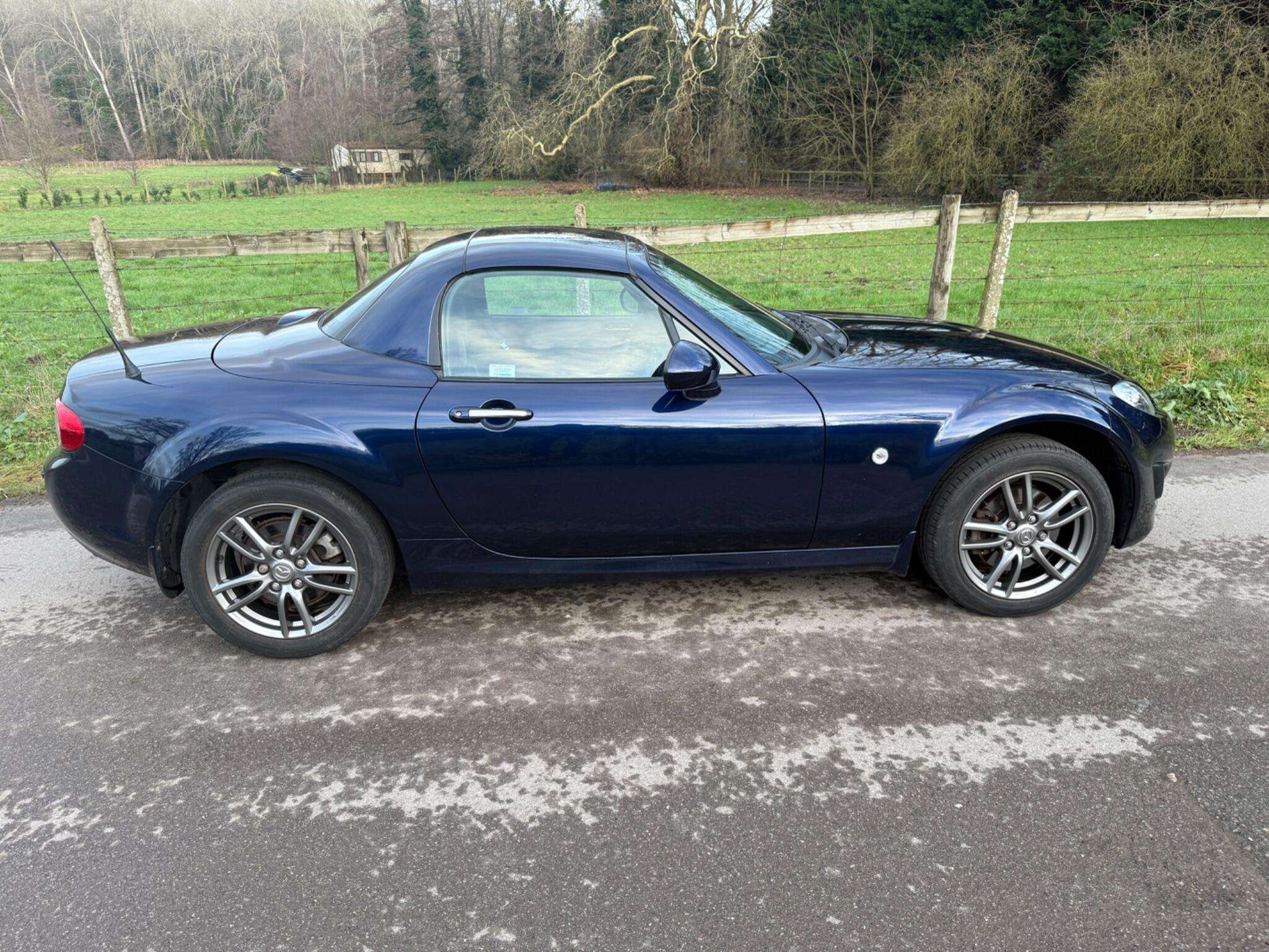 2010 MAZDA MX-5 2010 MAZDA MX-5