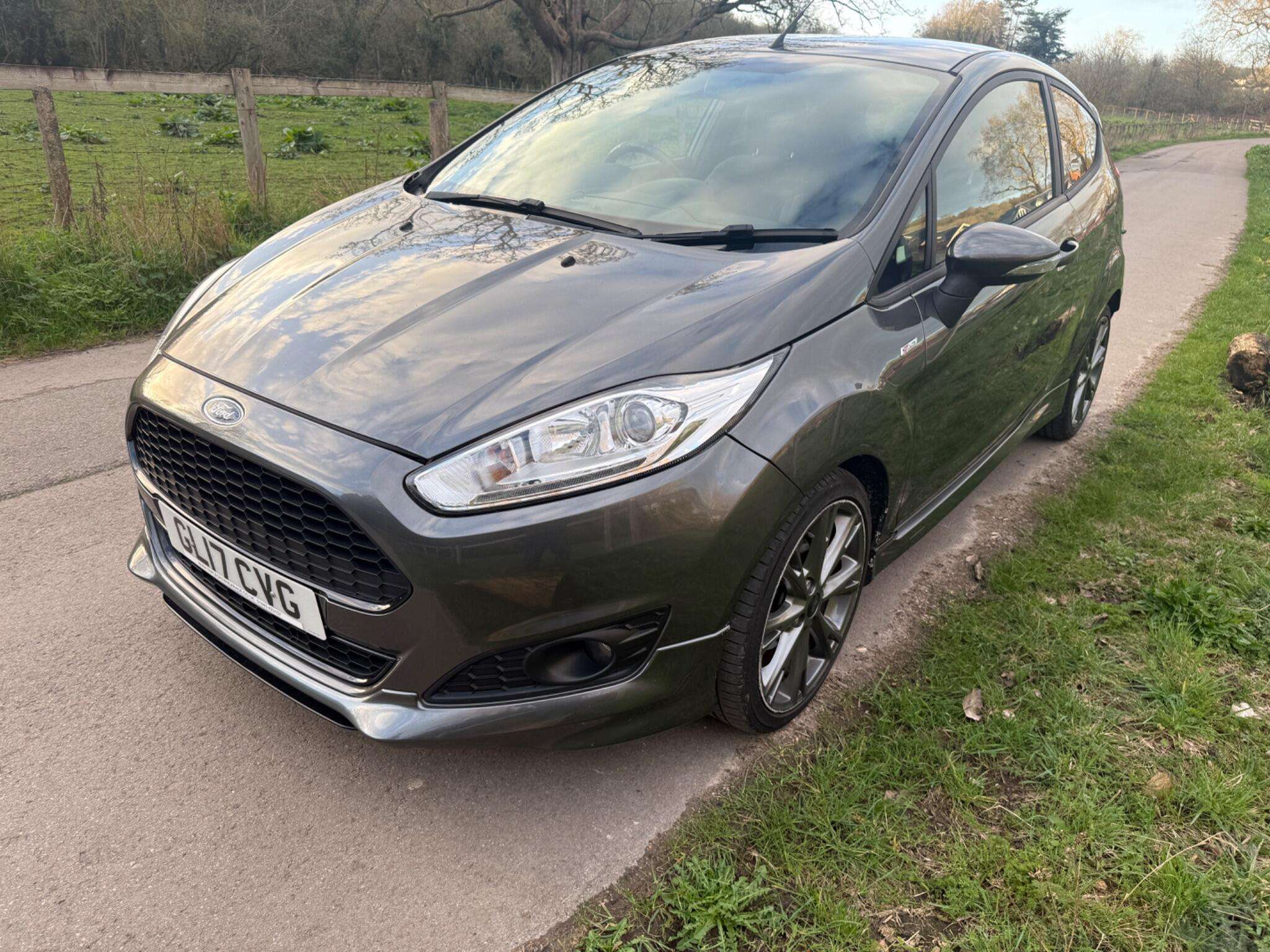 A 2017 FORD FIESTA 1.0T EcoBoost ST-Line Euro 6 (s/s) 3dr A 2017 FORD FIESTA 1.0T EcoBoost ST-Line Euro 6 (s/s) 3dr