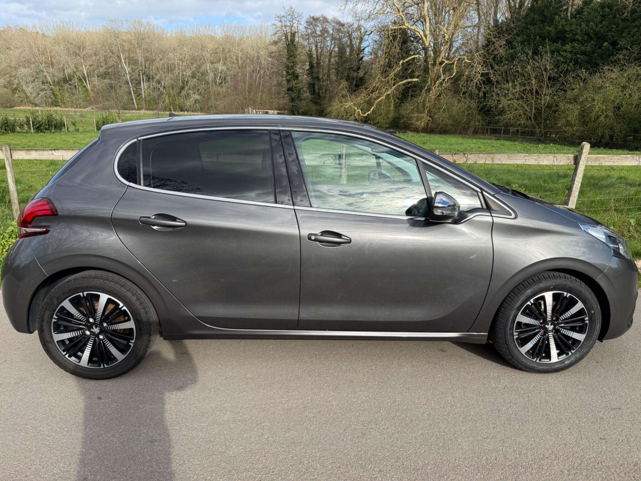 2018 PEUGEOT 208 2018 PEUGEOT 208