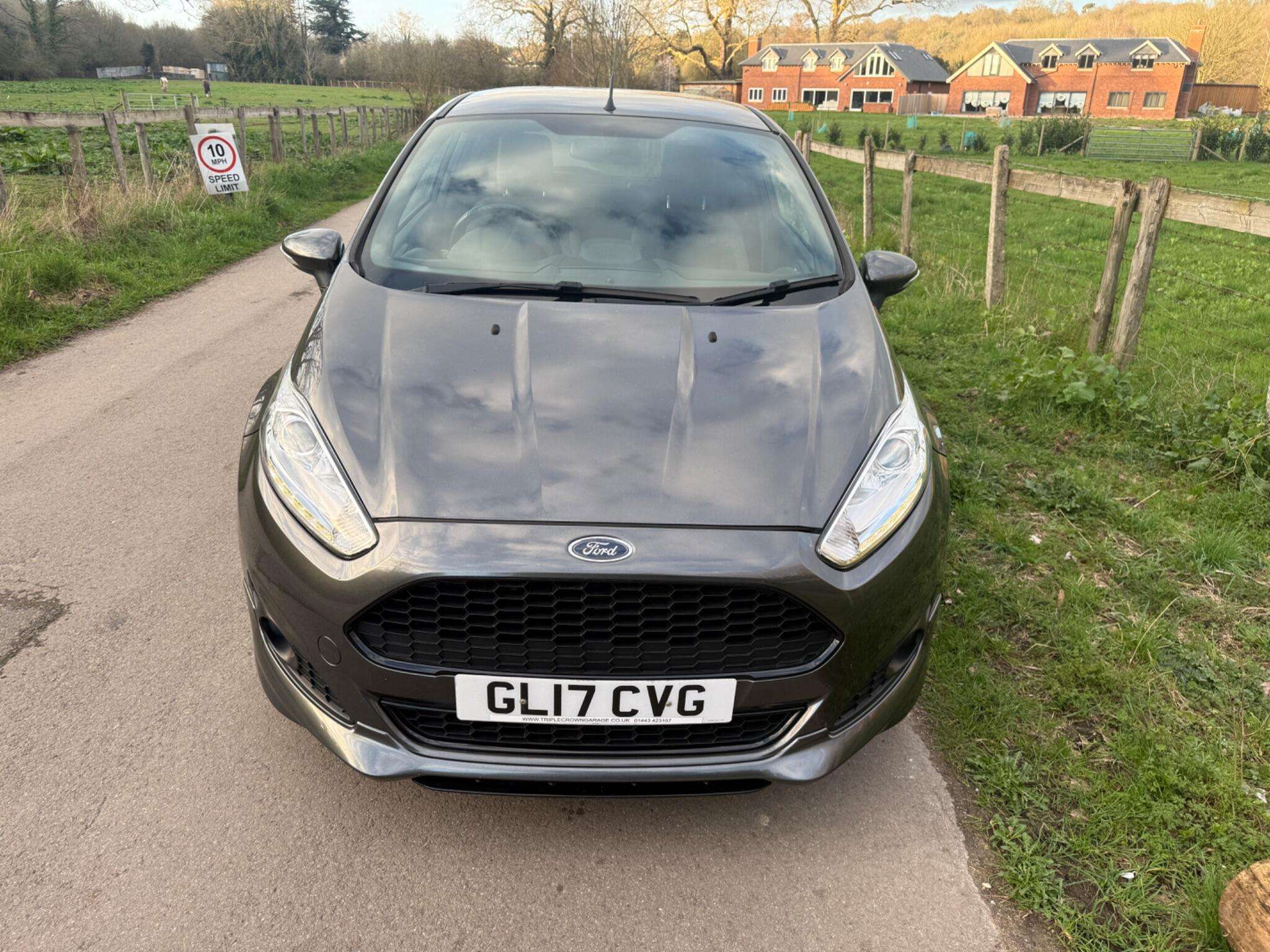 A 2017 FORD FIESTA 1.0T EcoBoost ST-Line Euro 6 (s/s) 3dr A 2017 FORD FIESTA 1.0T EcoBoost ST-Line Euro 6 (s/s) 3dr