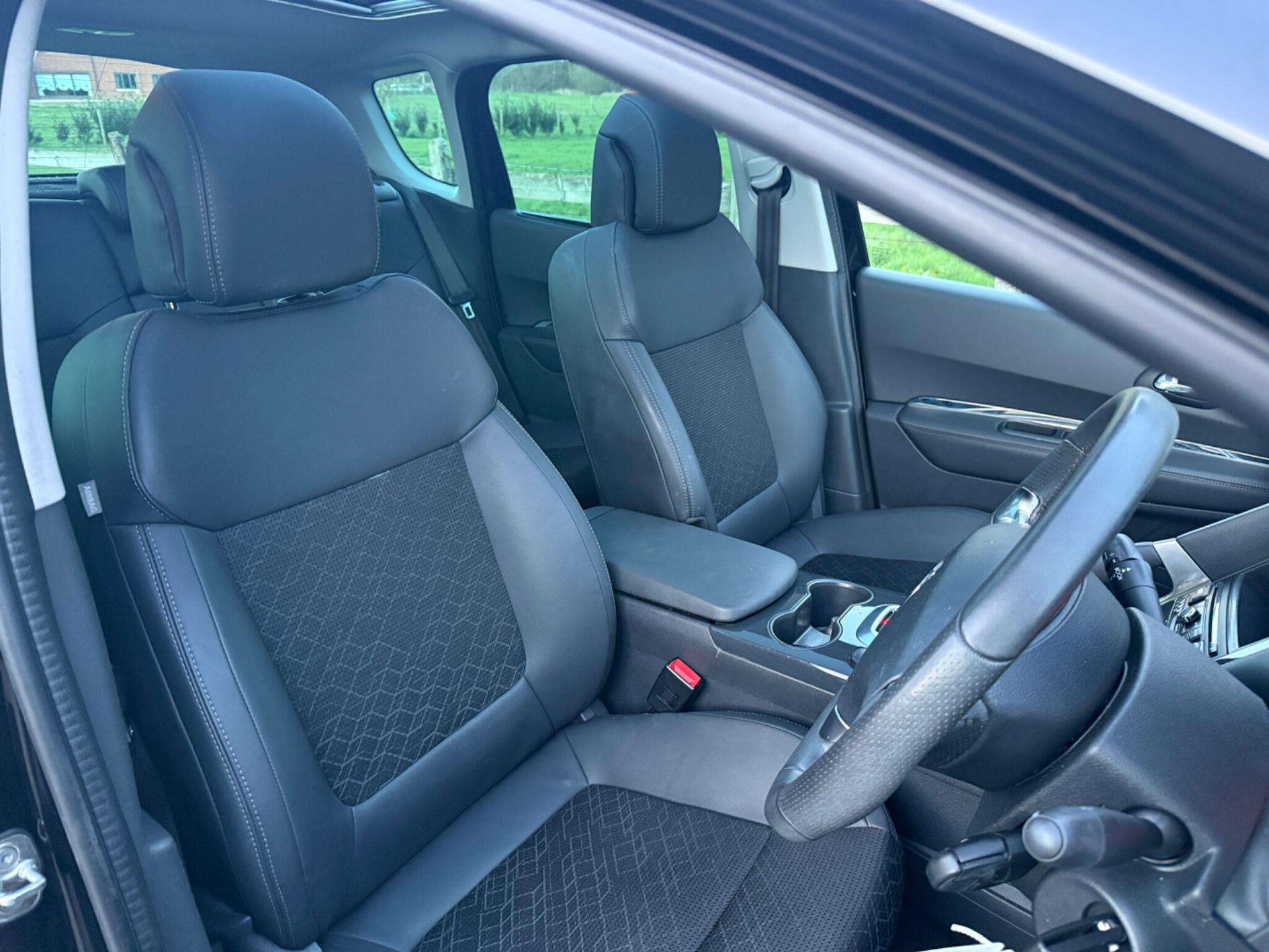 2016 PEUGEOT 3008 2016 PEUGEOT 3008