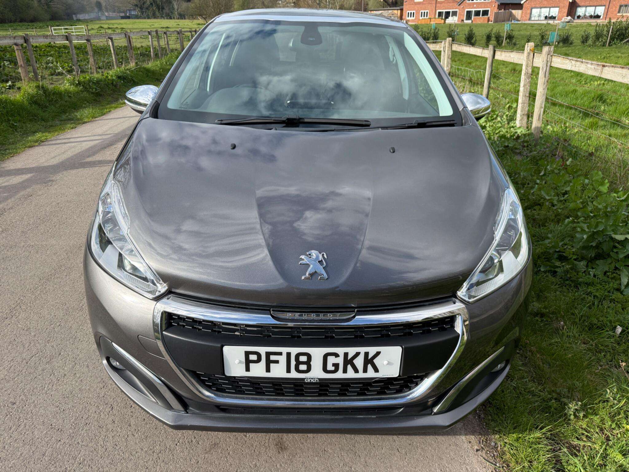 A 2018 PEUGEOT 208 1.2 PureTech Allure Premium Euro 6 (s/s) 5dr A 2018 PEUGEOT 208 1.2 PureTech Allure Premium Euro 6 (s/s) 5dr