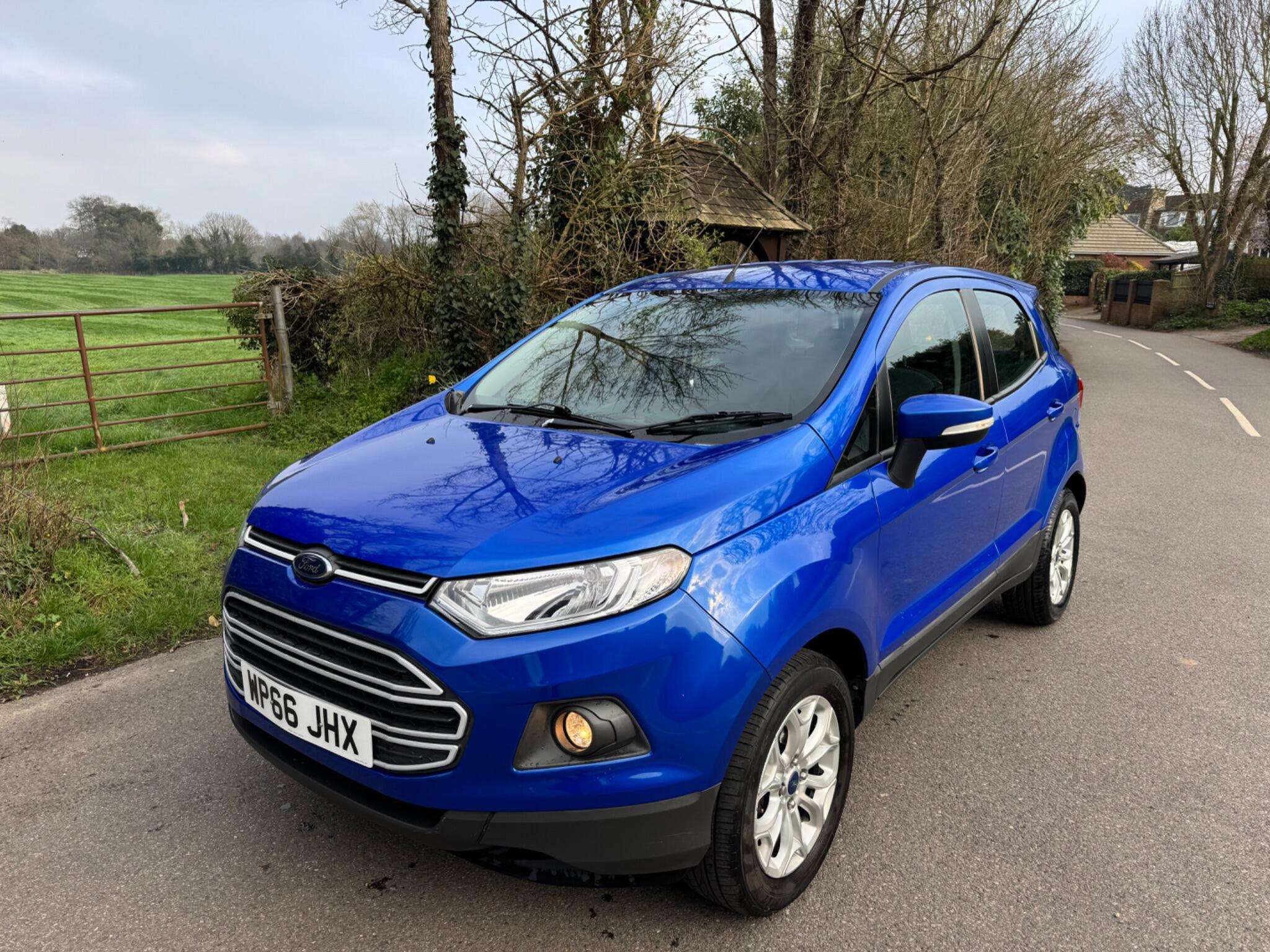 A 2016 FORD ECOSPORT 1.0T EcoBoost Zetec 2WD Euro 6 (s/s) 5dr A 2016 FORD ECOSPORT 1.0T EcoBoost Zetec 2WD Euro 6 (s/s) 5dr