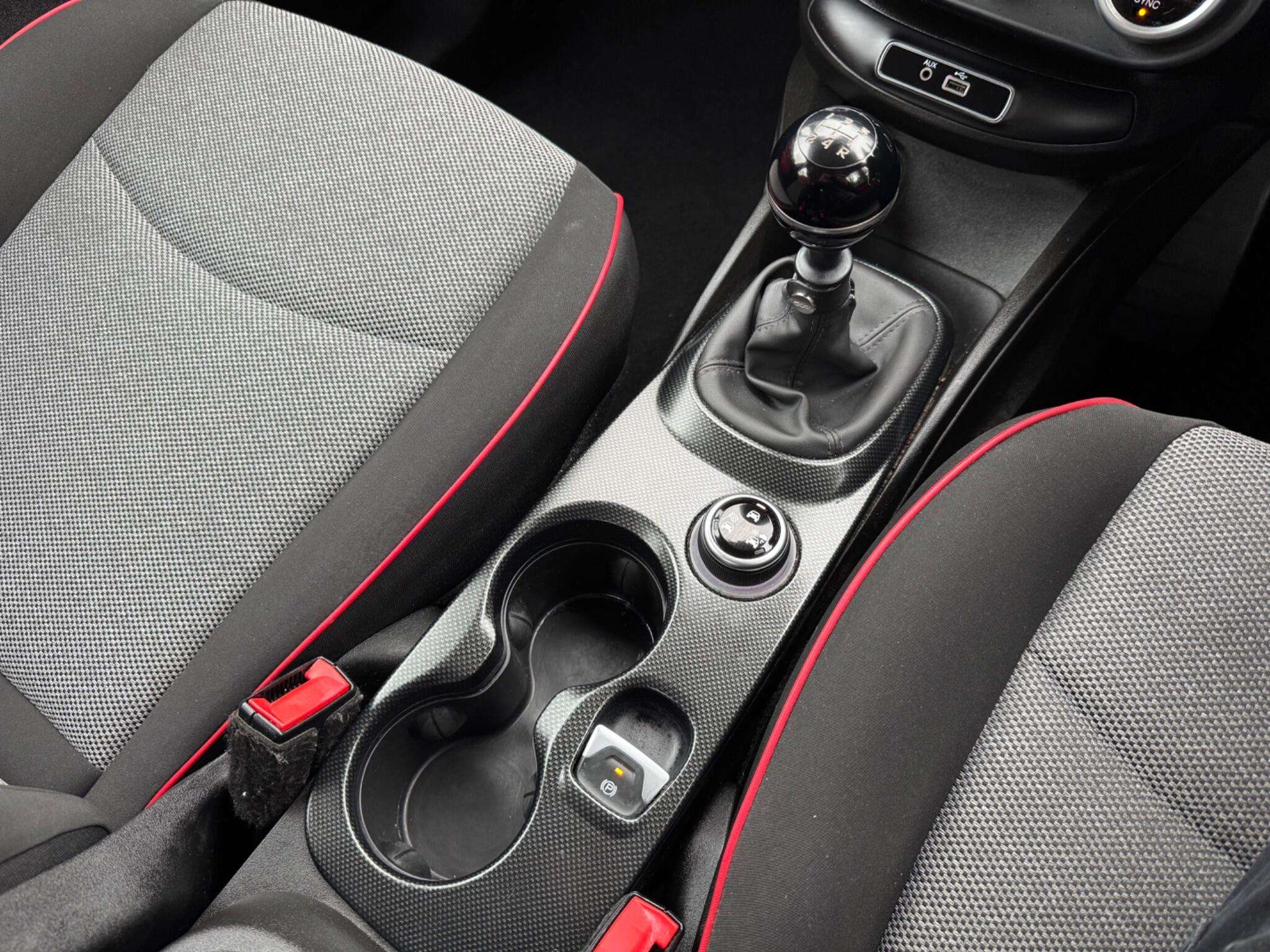 2017 FIAT 500X 2017 FIAT 500X