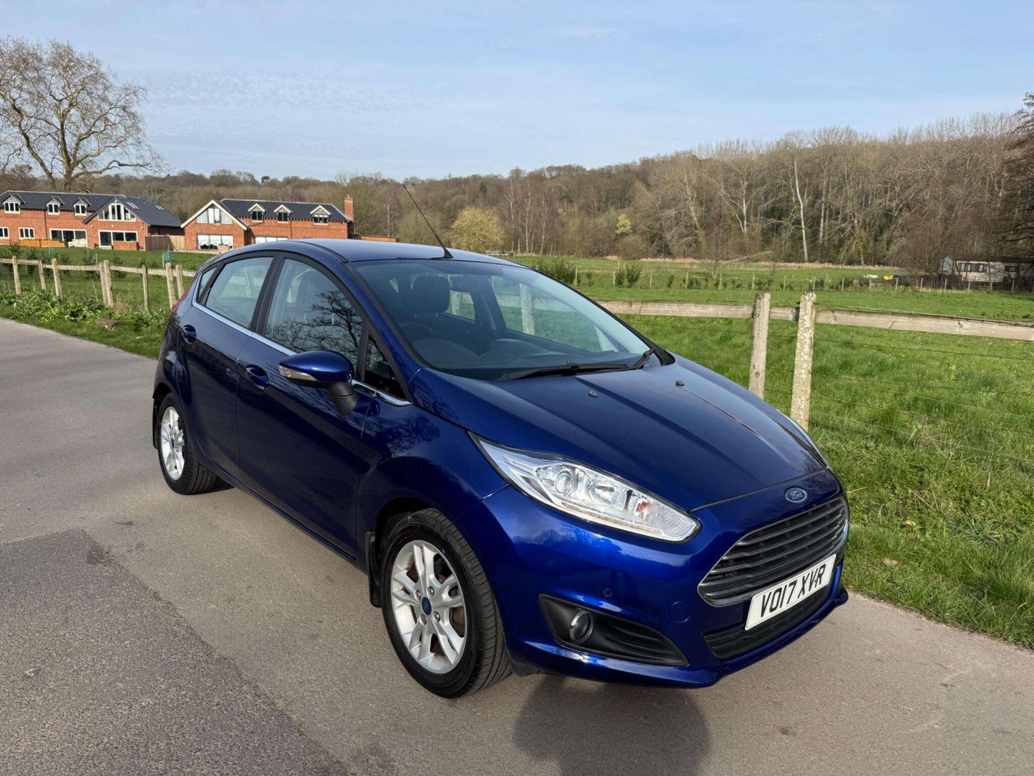 A 2017 FORD FIESTA 1.0T EcoBoost Zetec Euro 6 (s/s) 5dr A 2017 FORD FIESTA 1.0T EcoBoost Zetec Euro 6 (s/s) 5dr