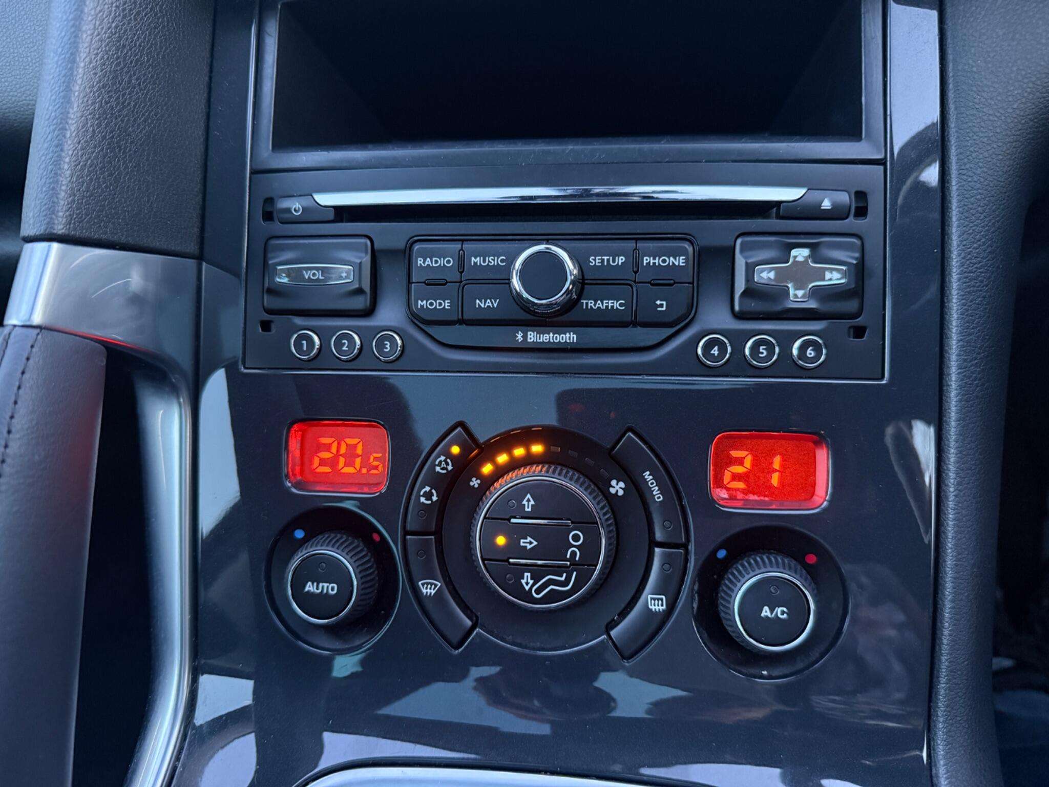 2016 PEUGEOT 3008 2016 PEUGEOT 3008