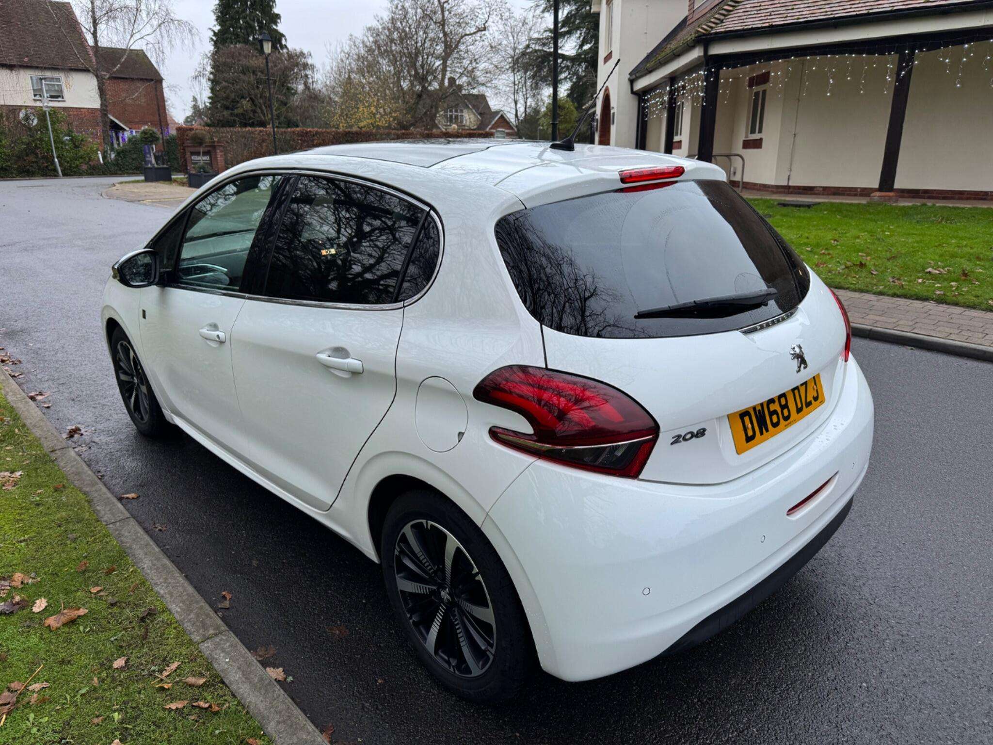 2019 PEUGEOT 208 2019 PEUGEOT 208