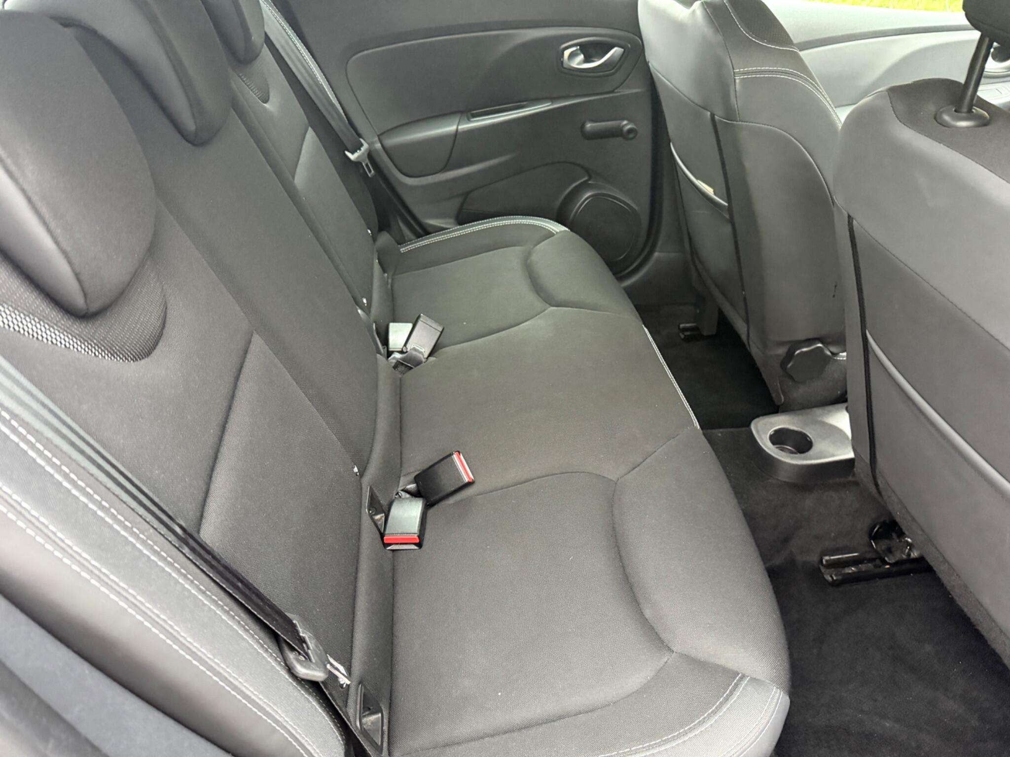 2017 RENAULT CLIO 2017 RENAULT CLIO