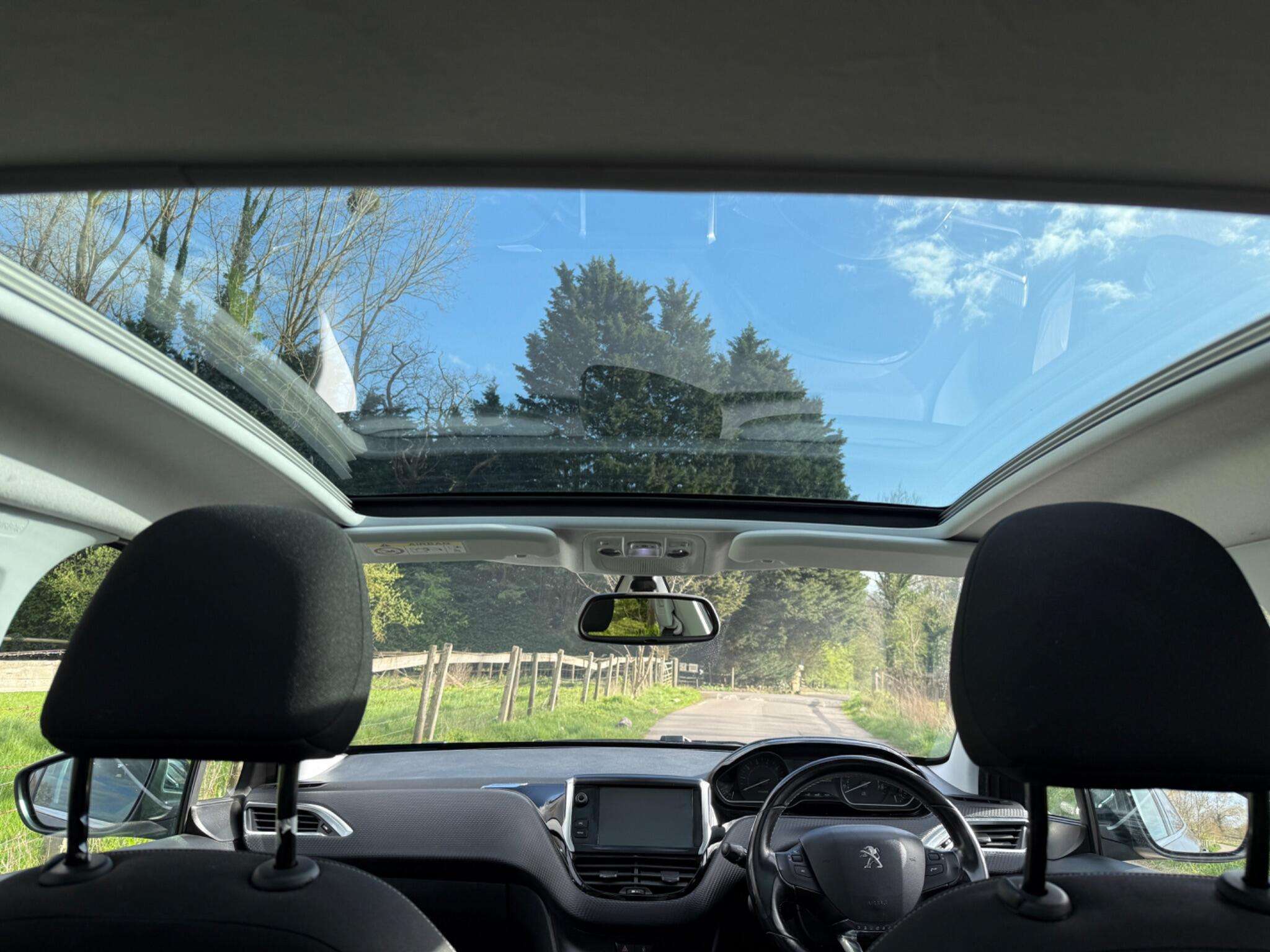 2018 PEUGEOT 208 2018 PEUGEOT 208