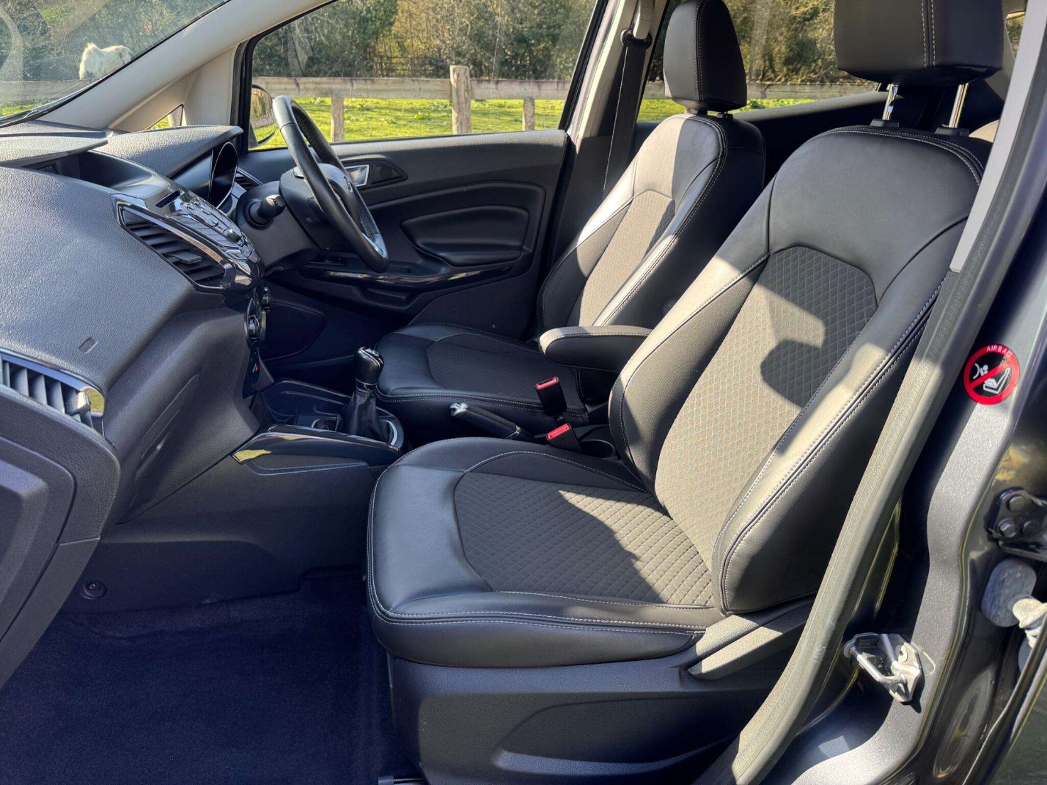 2017 FORD ECOSPORT 2017 FORD ECOSPORT